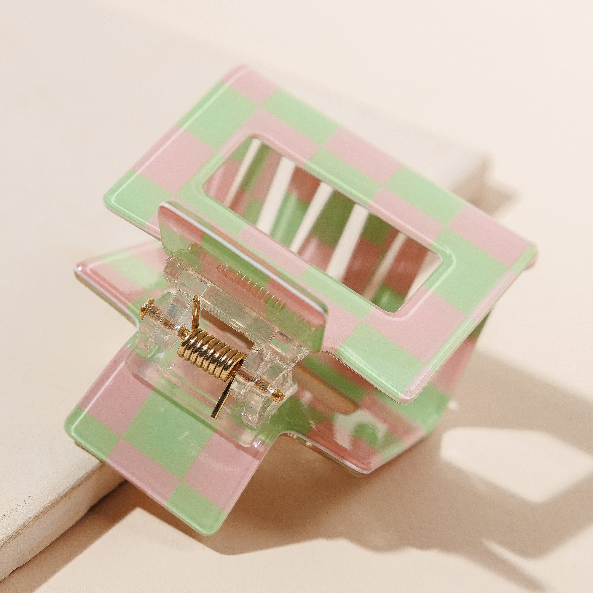Trendy Checkered Square Hair Claw