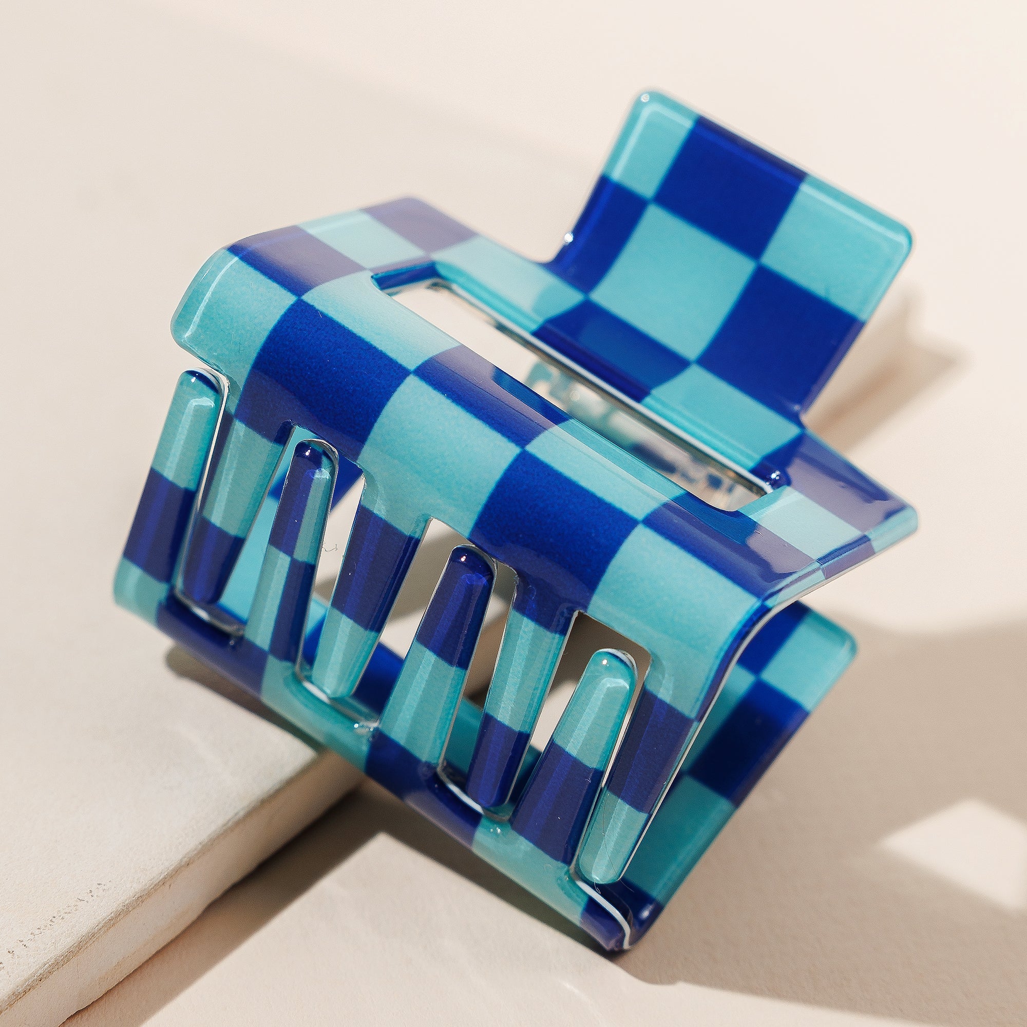 Trendy Checkered Square Hair Claw