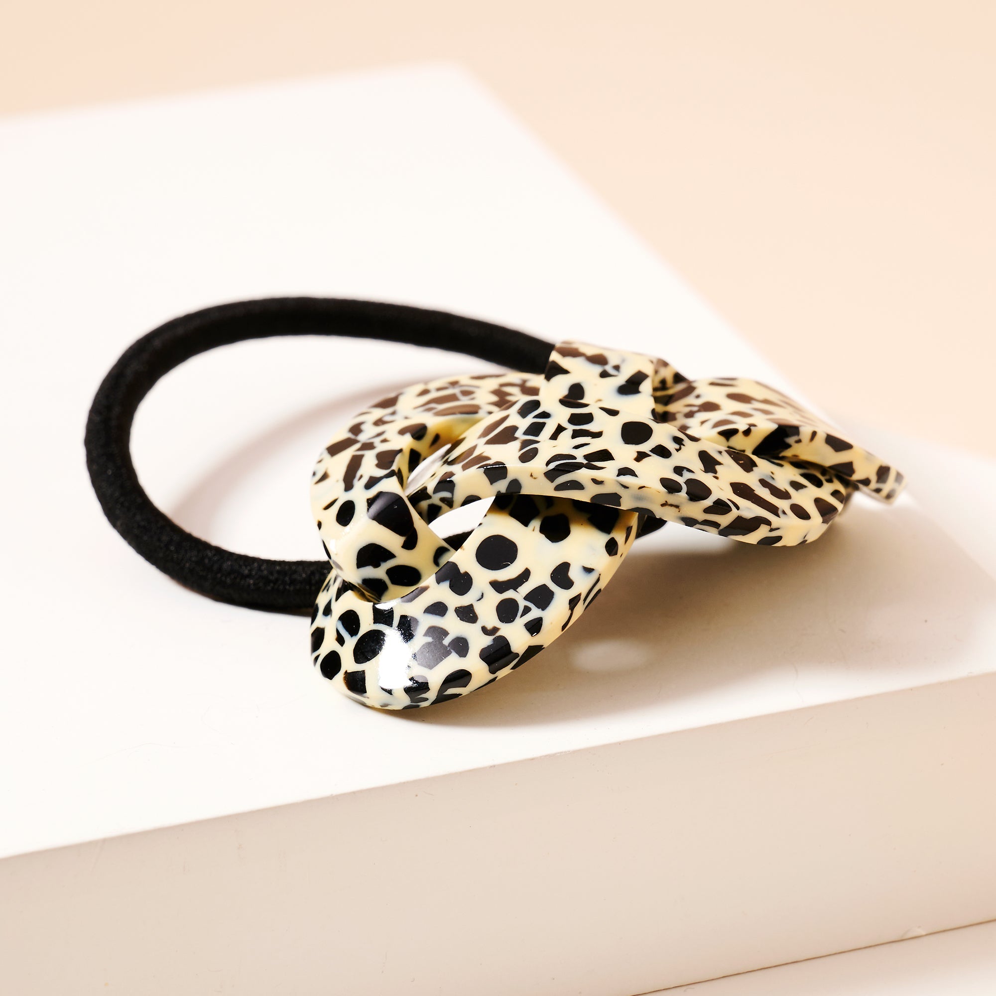 Elegant Twist Tortoise Hair Tie