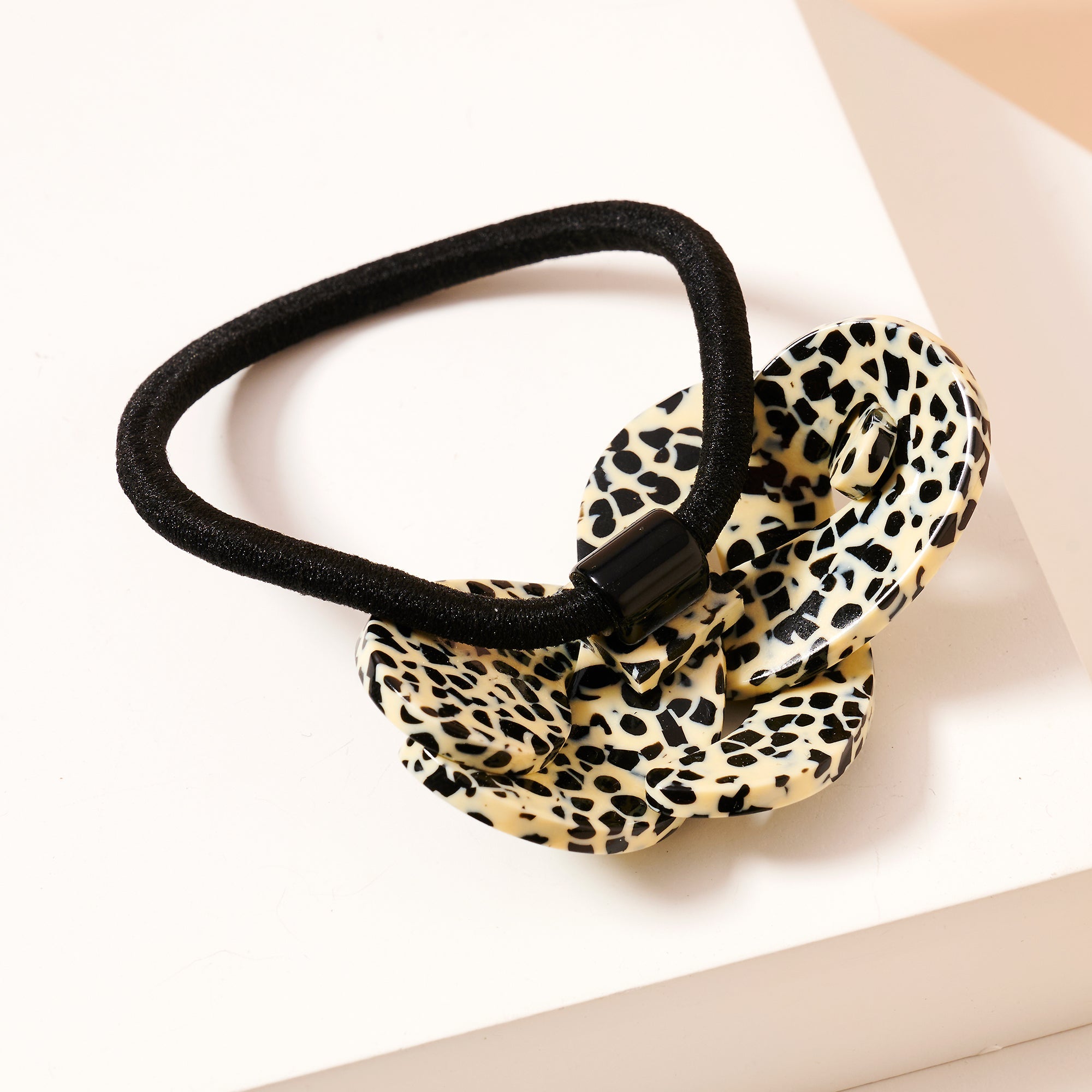 Elegant Twist Tortoise Hair Tie