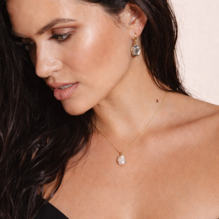 Golden Blush Baroque Pearl Pendant Necklace | Pearl & Gold Chain Jewelry