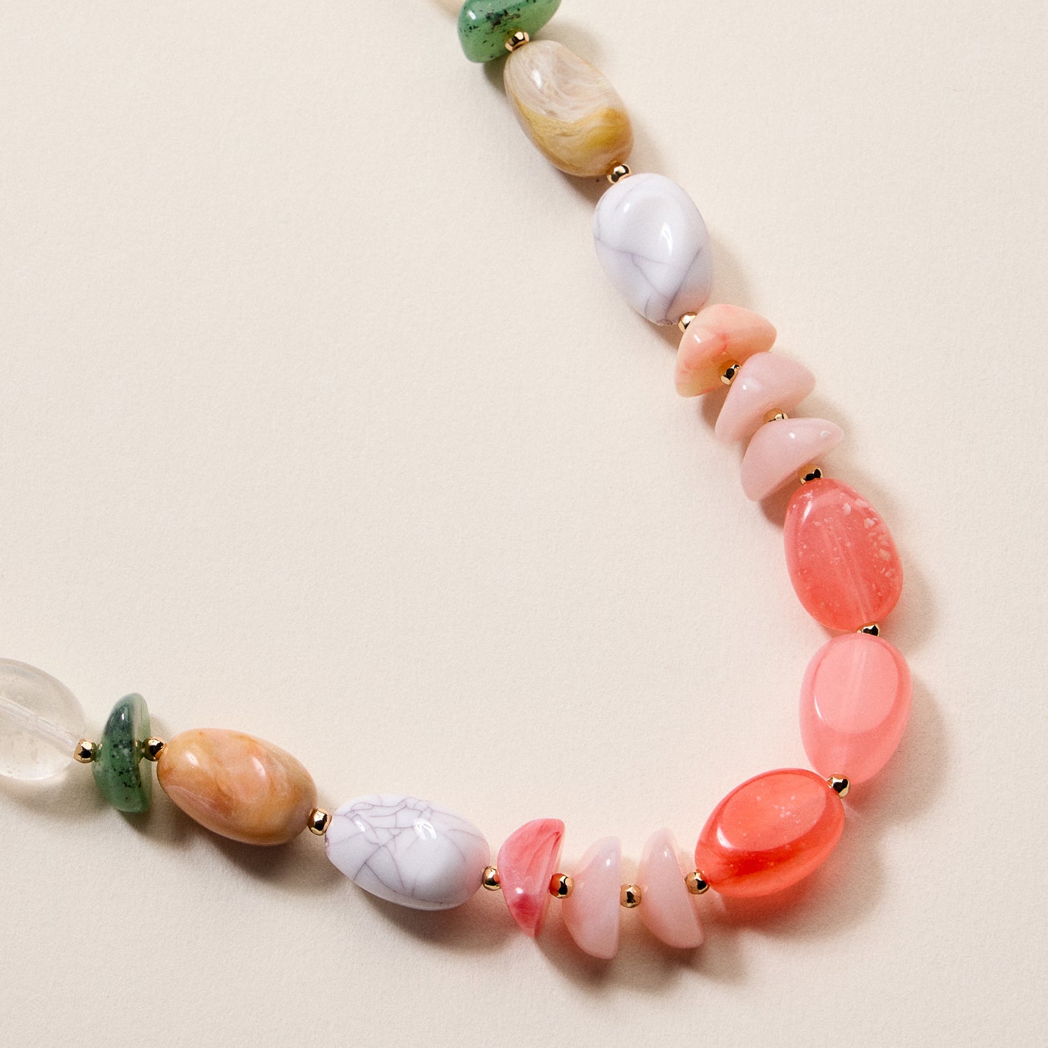 Organic Resin Bead Necklace – Colorful Chunky Beaded Statement Chain with Gold Accents, Adjustable Length