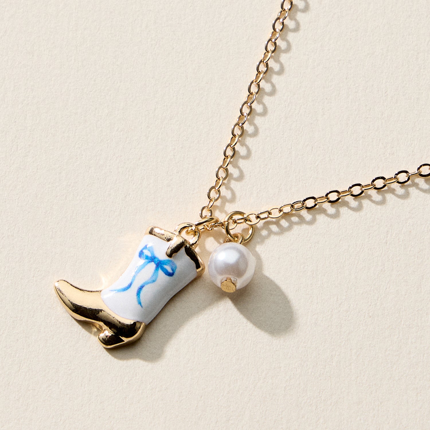 Boot Enamel Necklace – Cowboy Boot Pendant with Printed Detail & Pearl Accent - Frem