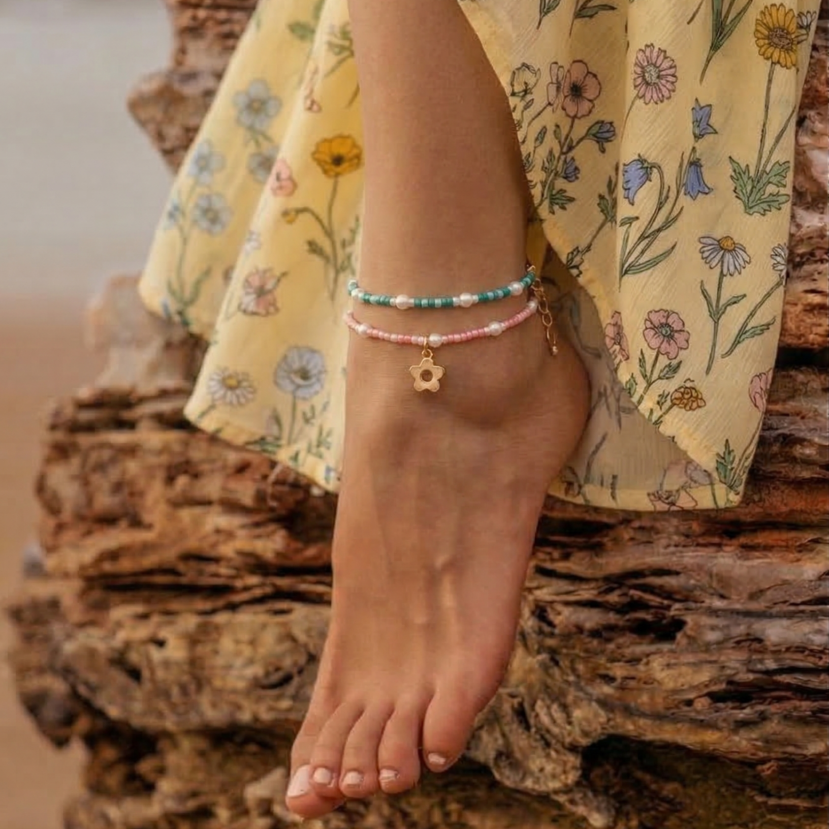 Seed Bead Flower Charm Anklet - Frem
