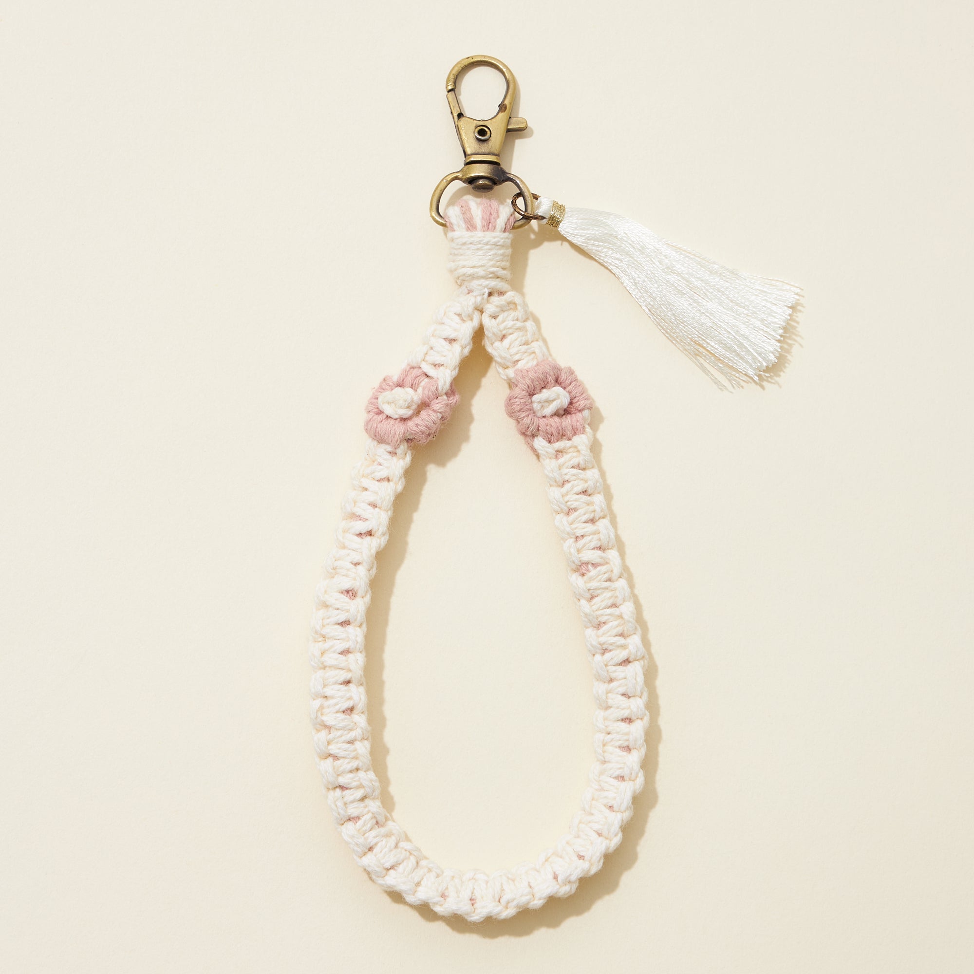 Macrame Flowers Wristlet Tassel Keychain