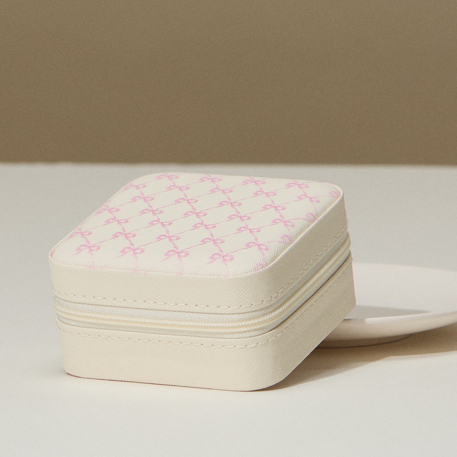 Travel-Size Jewelry Box with Bow Monogram Print