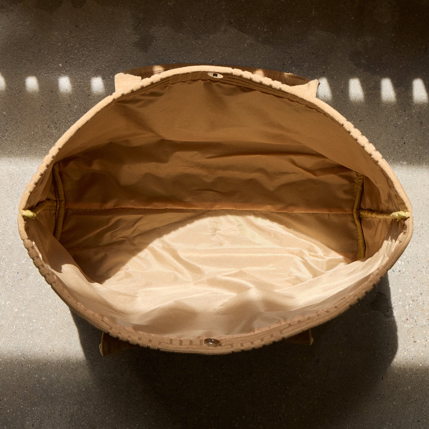 Luxe Terry Tote Bag with Irregular Grid Pattern