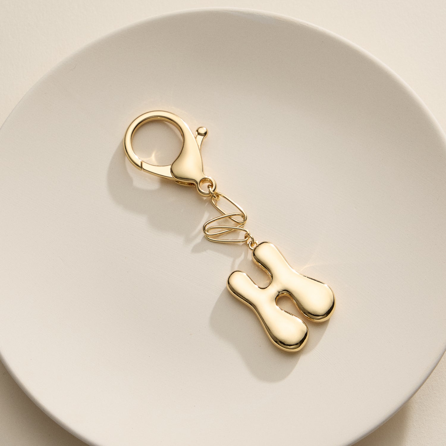 Personalized Bubble Initial Keychain – 18K Gold and Silver Tone Letter Charm - Frem