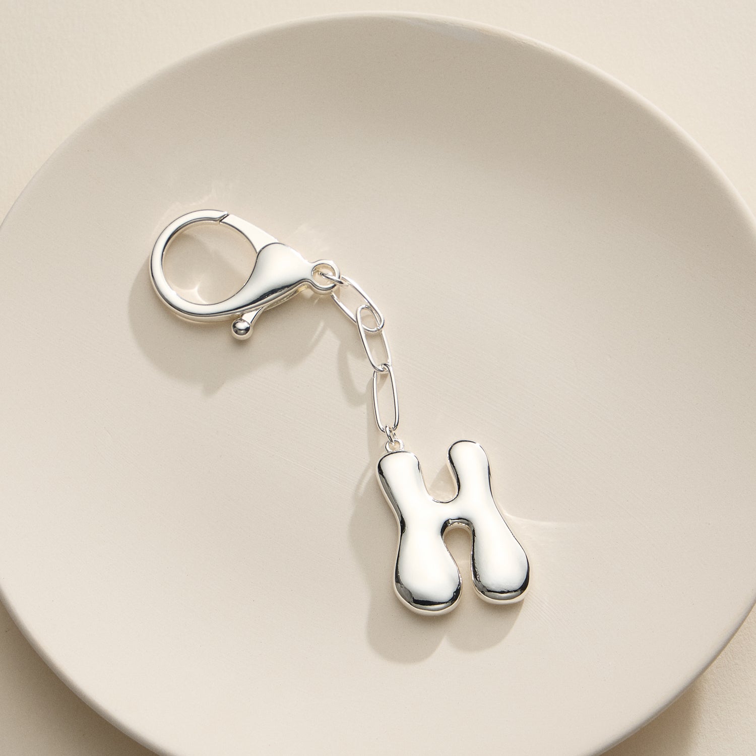 Personalized Bubble Initial Keychain – 18K Gold and Silver Tone Letter Charm - Frem