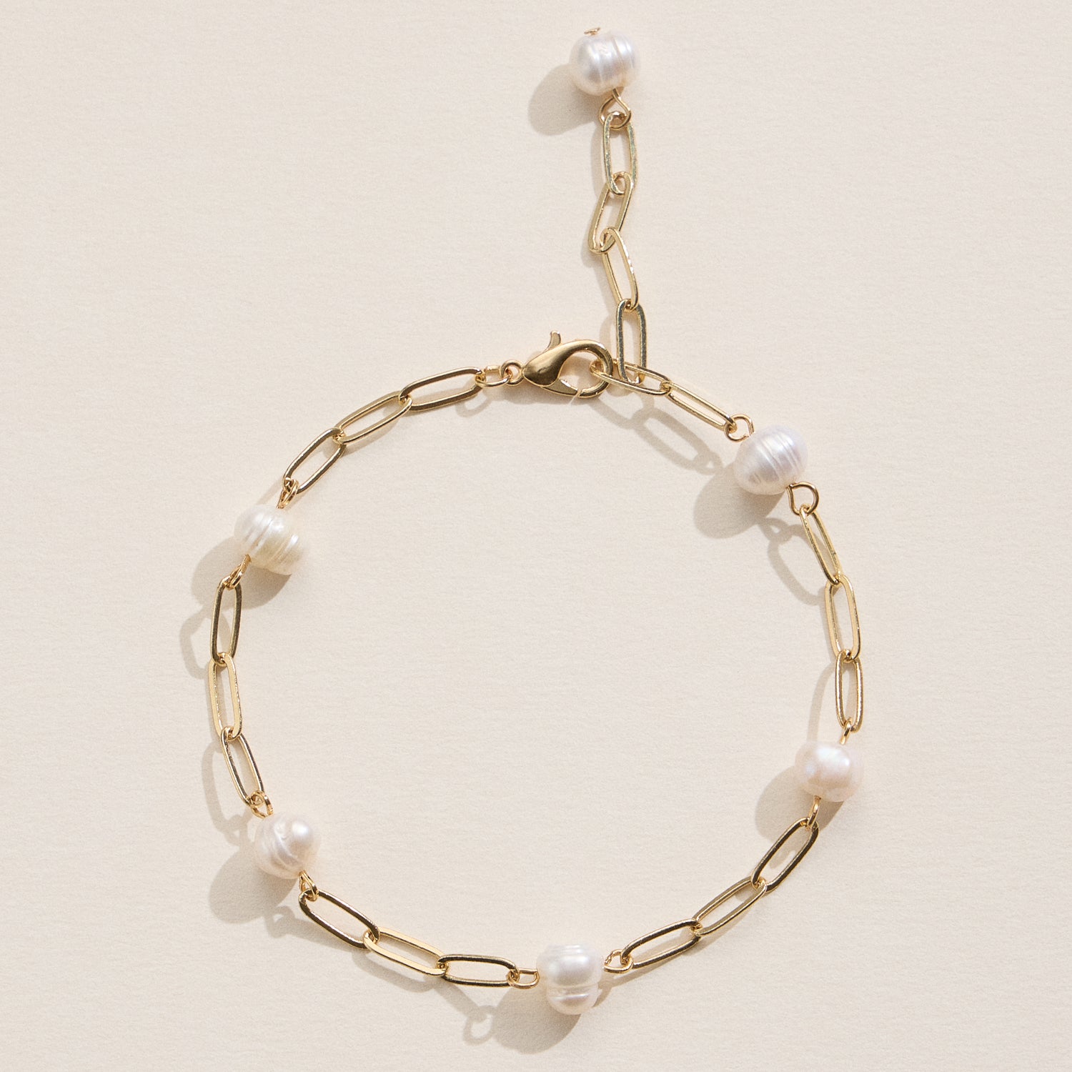 Stylish Faux Pearl Chain Bracelet in Gold or Silver - Frem
