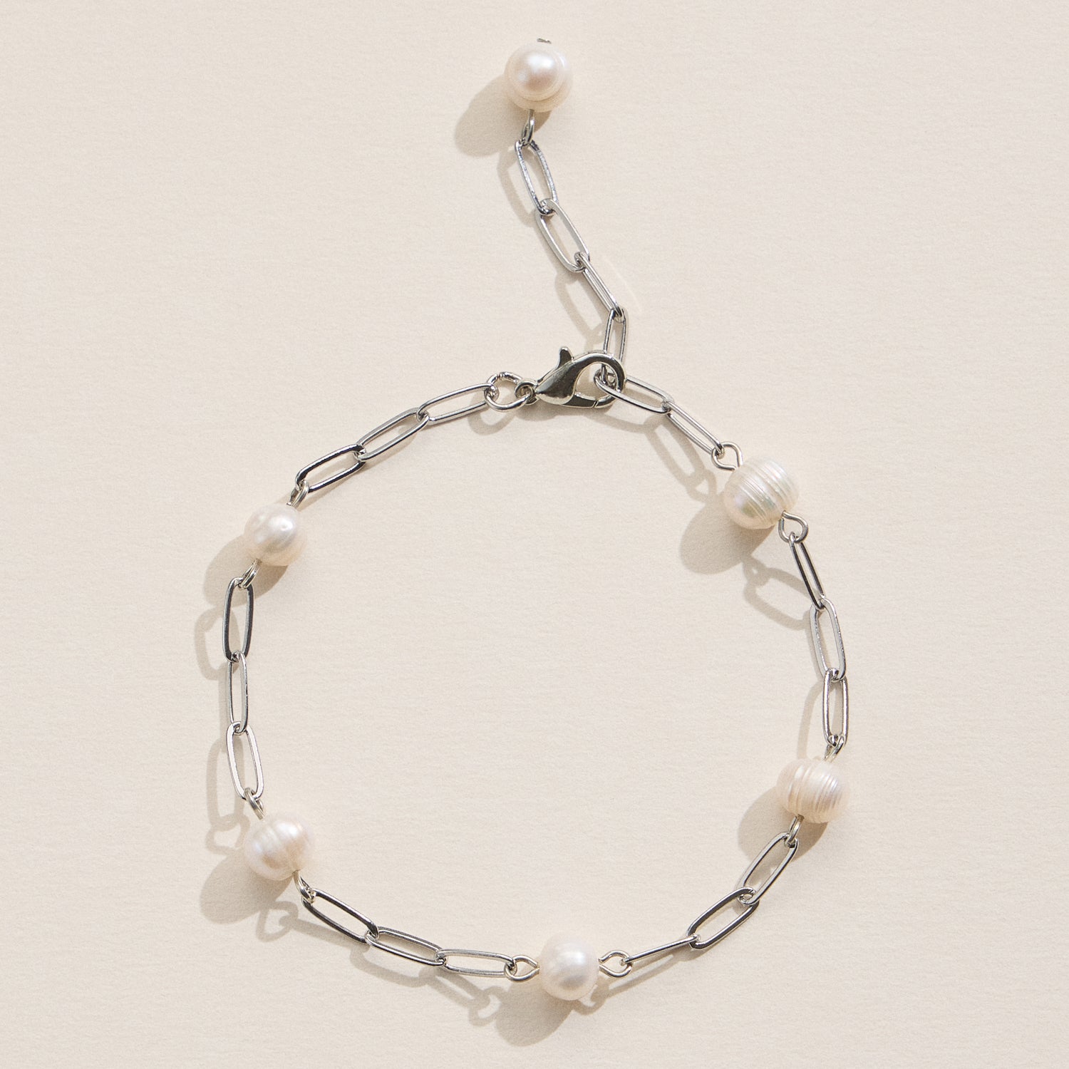 Stylish Faux Pearl Chain Bracelet in Gold or Silver - Frem