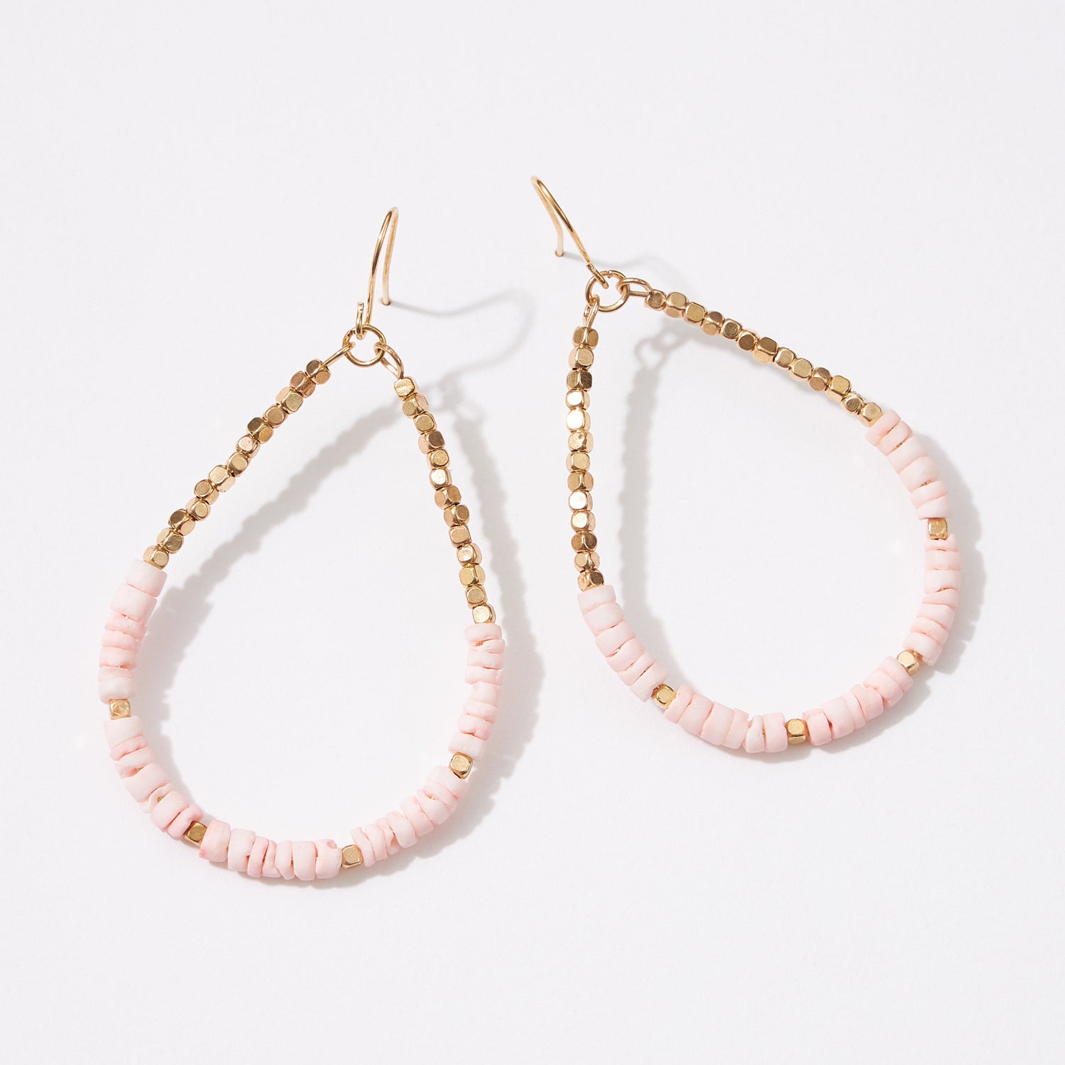 Shell Beads Oval-Shaped Dangling Earrings
