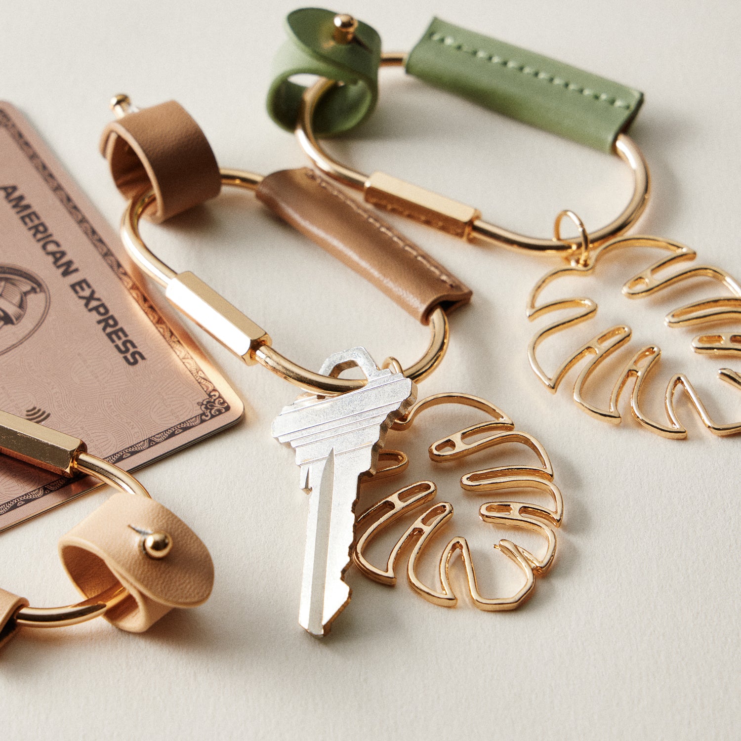 Tropical Palm Leaf Keychain | Faux Leather Key Holder