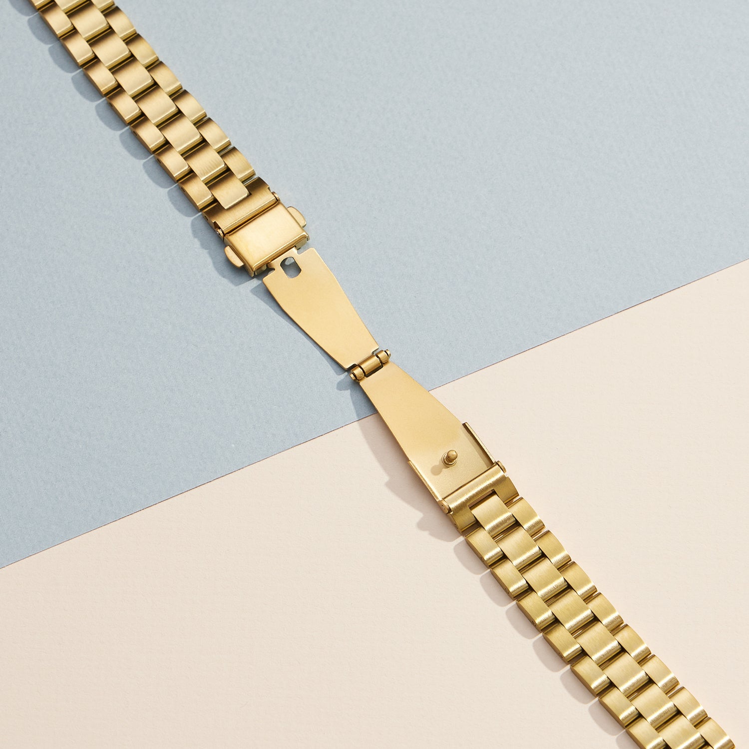 Stylish Gold and Silver Stainless Steel Apple Watch Bands – Modern Elegant Design