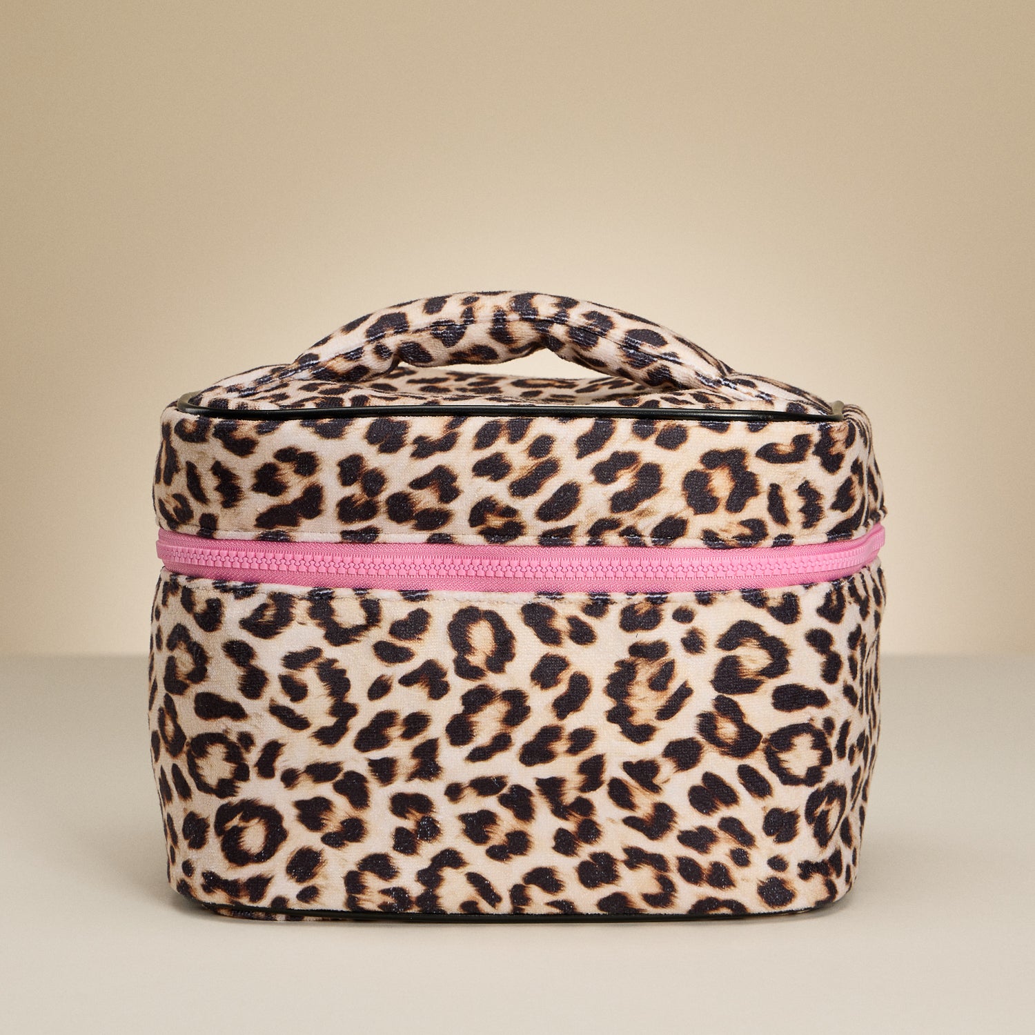 Leopard Print Travel Makeup Bag – Elegant Organizer with Handle & Pink Zipper