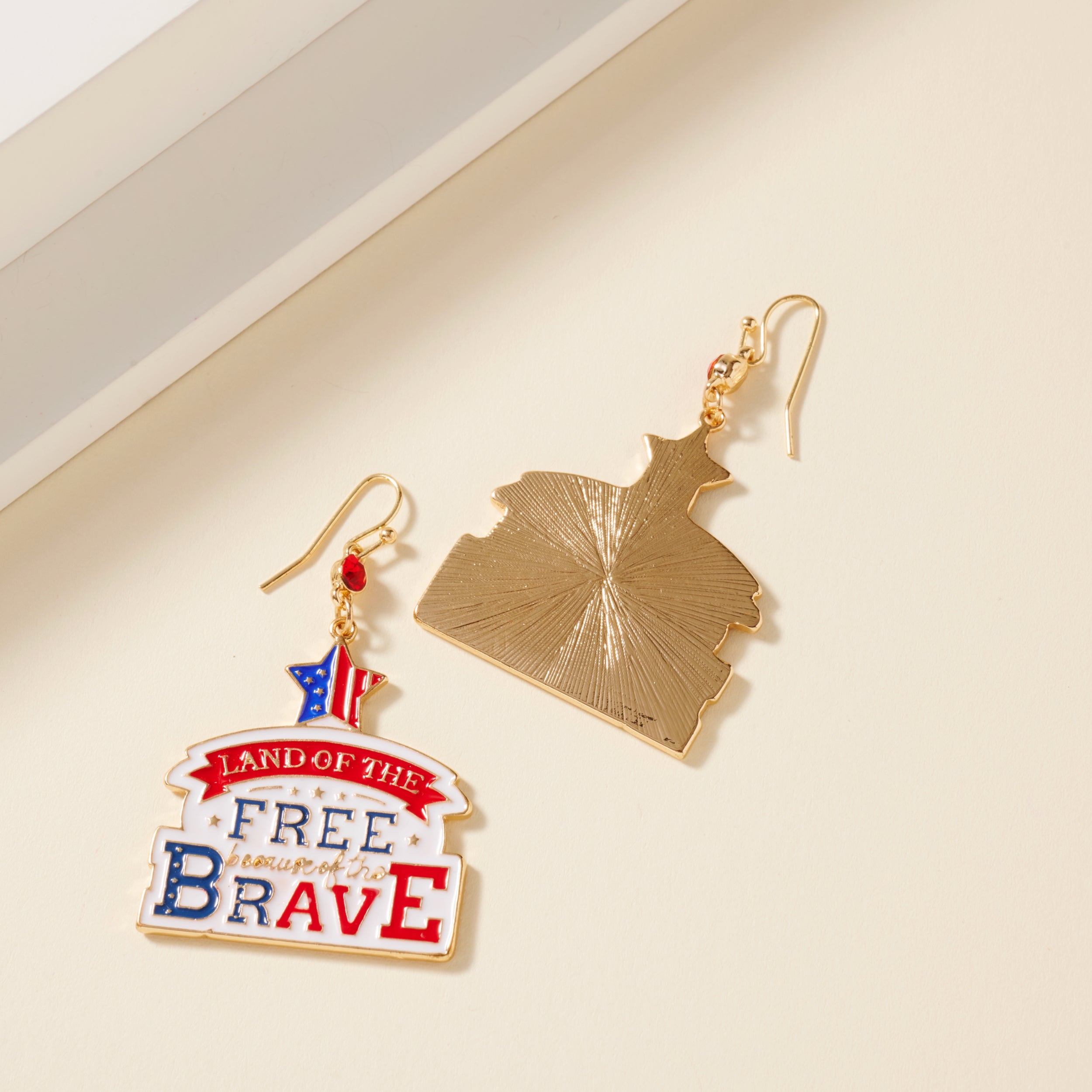 Festive “Land of the Free” Dangling Earrings