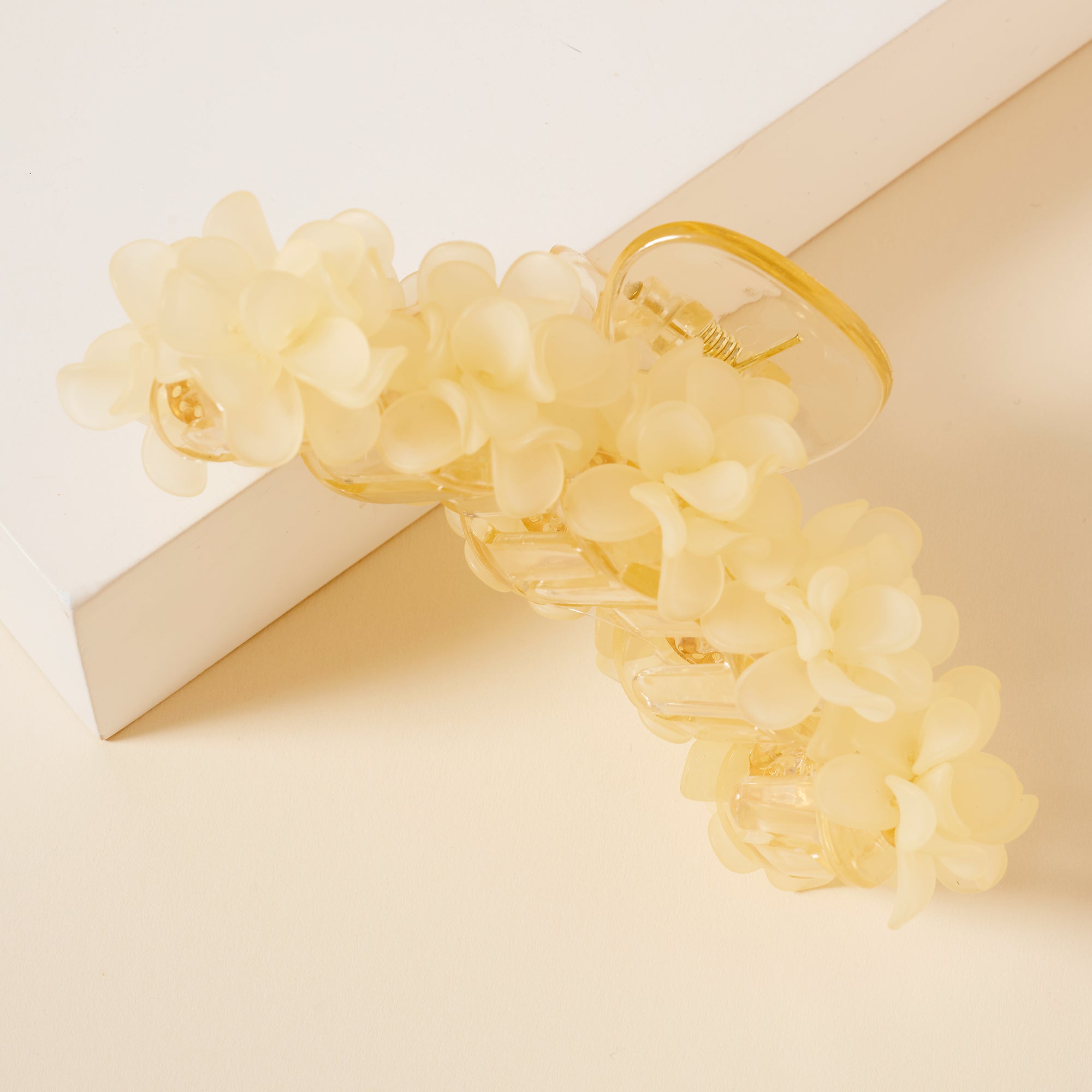 Stylish 3D Flower Hair Claw