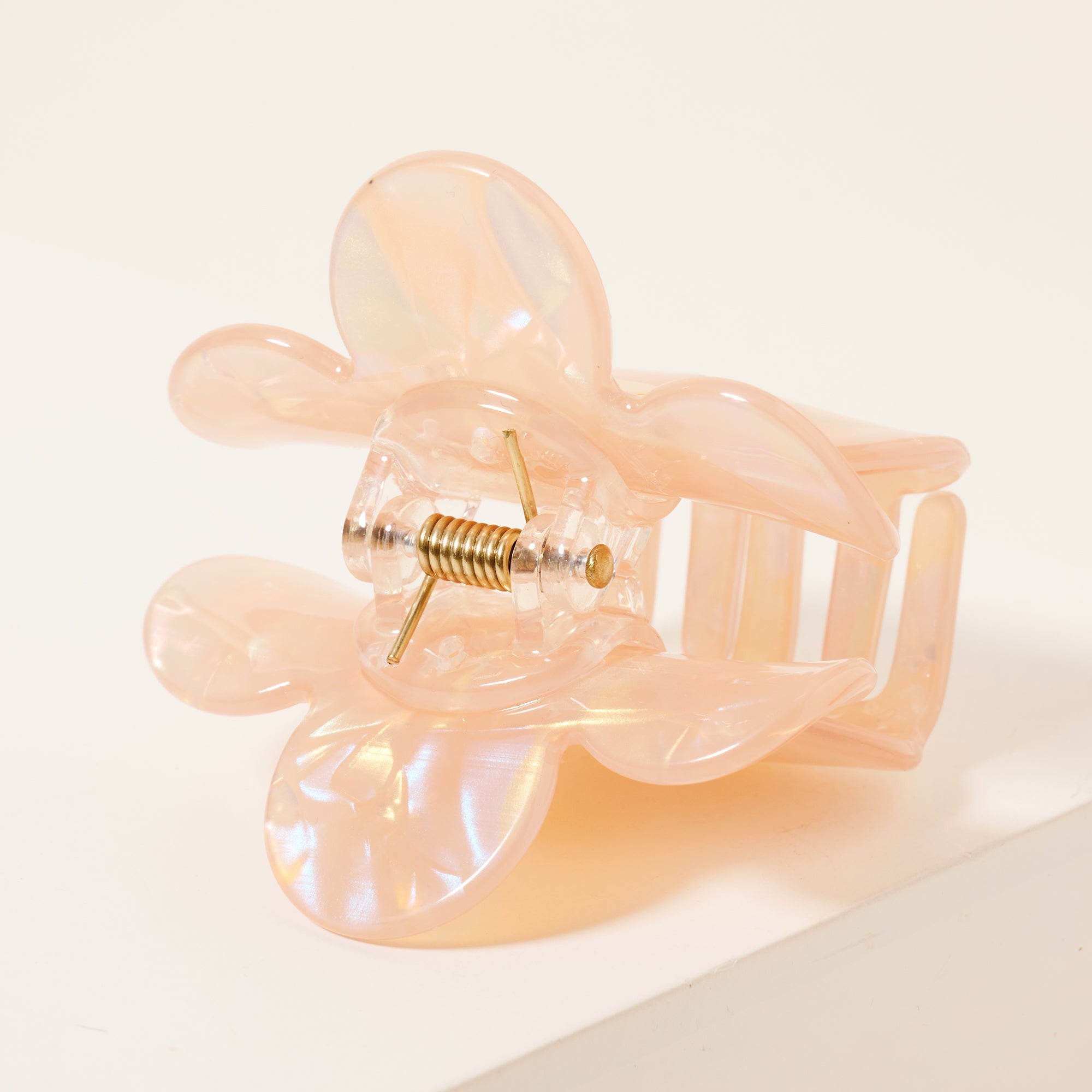 Delicate Daisy Flower Hair Claw