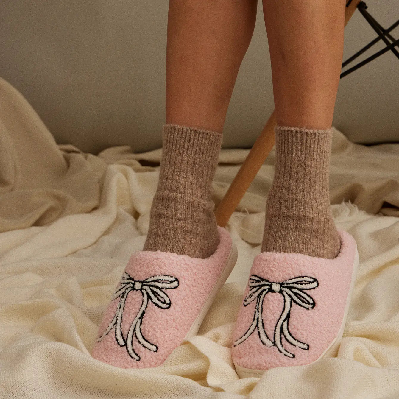 Ribbed Knit Crew Socks – 4 Neutrals