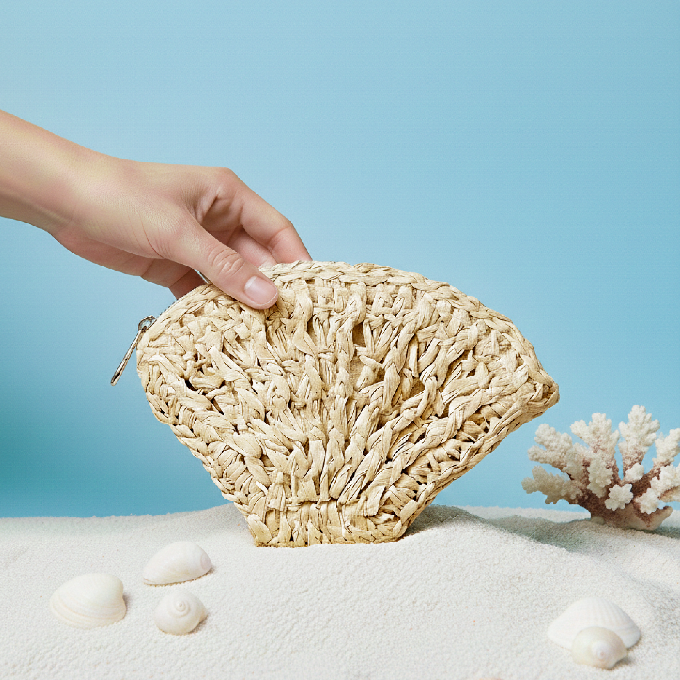 Seashell Raffia Coin Pouch - Frem