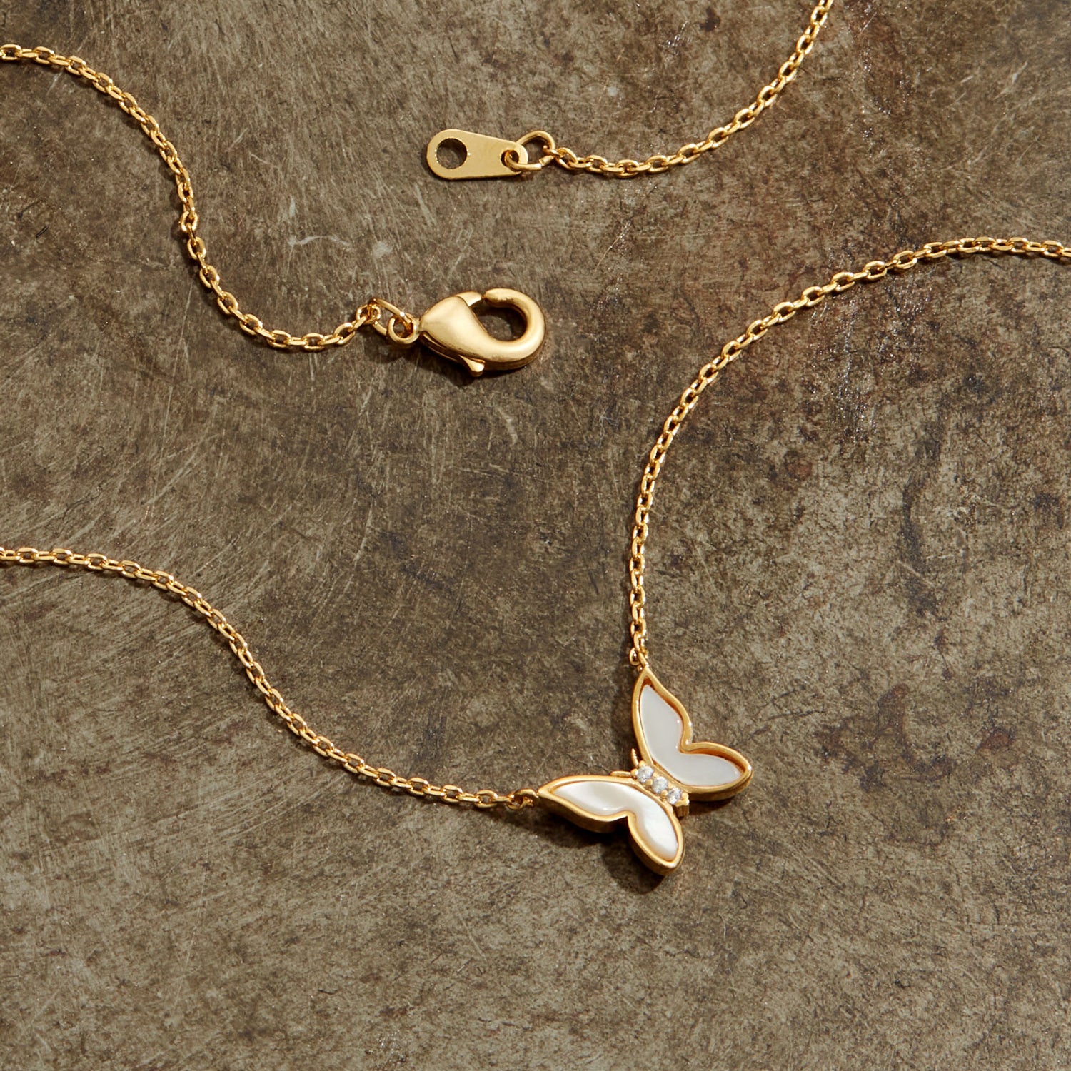 Gold Dipped Dainty Butterfly Pendant Necklace - Frem
