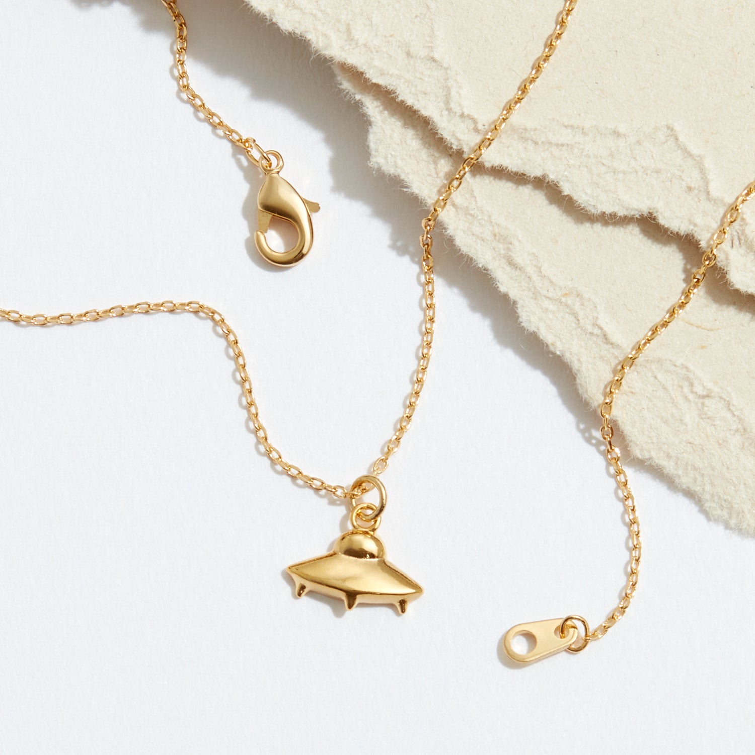 Gold Dipped Dainty UFO Pendant Necklace - Frem