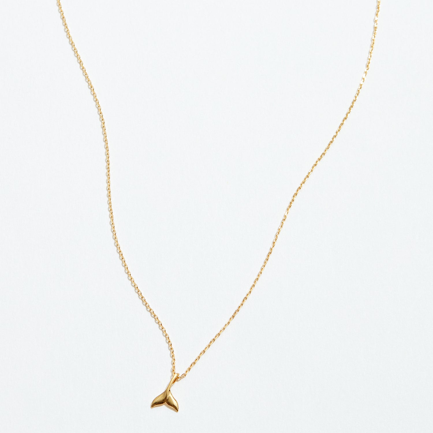 Gold Dipped Dainty Fish Tail Pendant Necklace - Frem