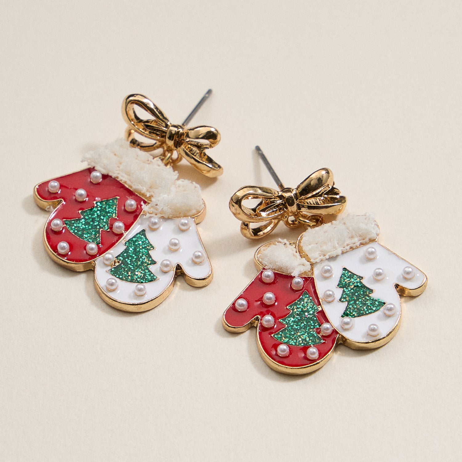 Christmas Gloves with Pearls Enamel Dangling Earrings | Charming Christmas Gloves with Pearls Enamel Drop Earrings - Frem