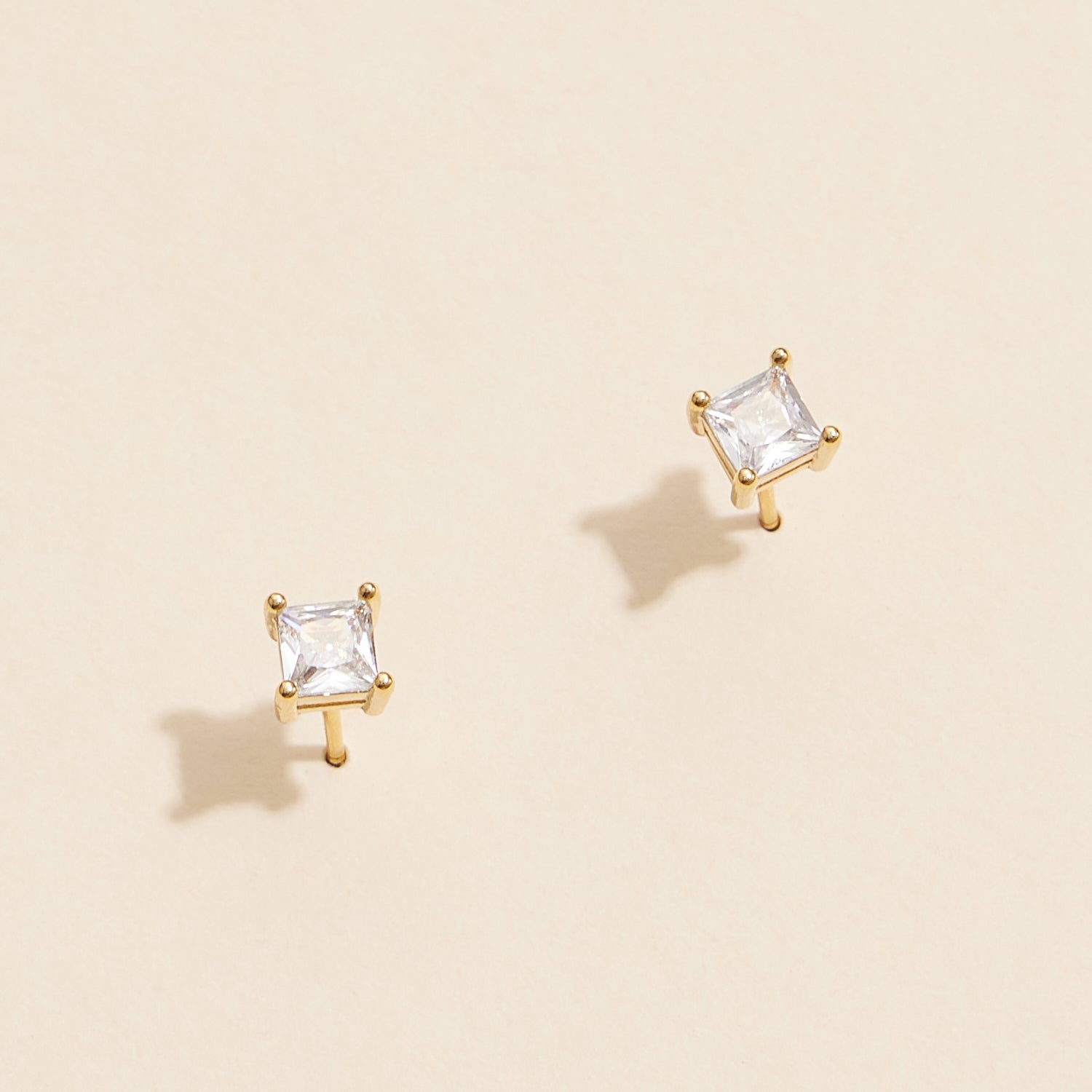 Chic Square-Cut Gold and White Gold Stud Earrings