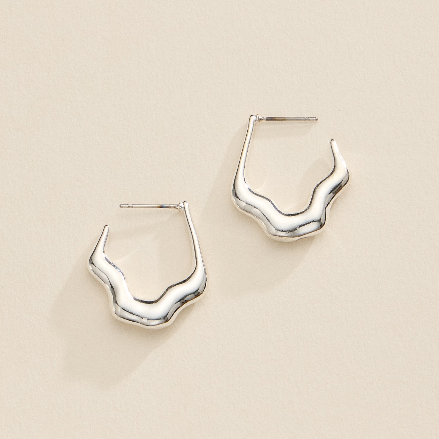 18K Gold-Dipped Wavy Hoop Earrings – Organic Sculptural Design