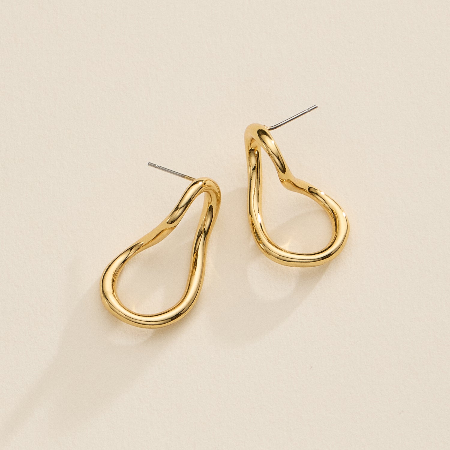 18K Gold-Dipped Fluid Teardrop Earrings – Sculptural Organic Hoops in Gold & Silver