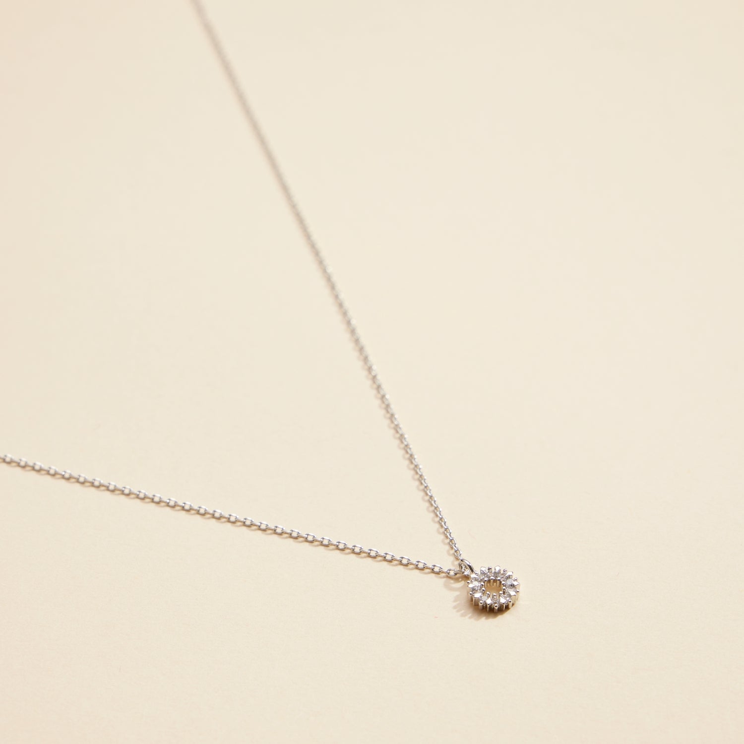 Gold-Dipped Hollow Circle Charm | Short Necklace