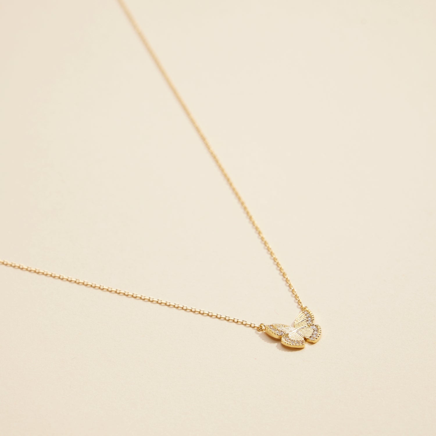 Gold-Dipped Butterfly Charm Short Necklace - Frem