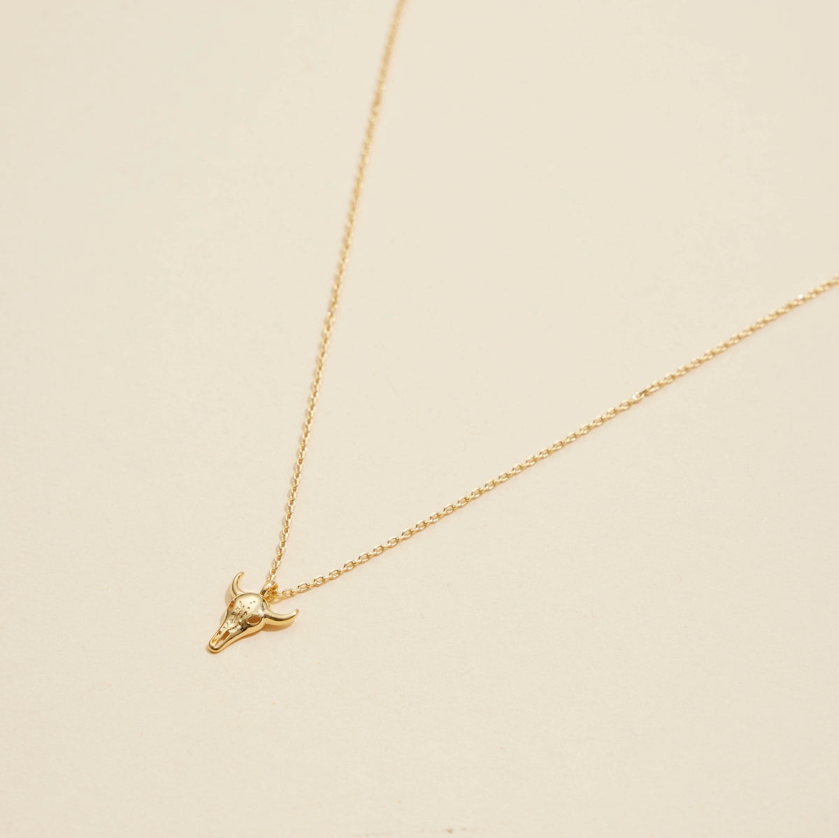 Striking Longhorn Skull Charm Gold-Dipped Short Necklace