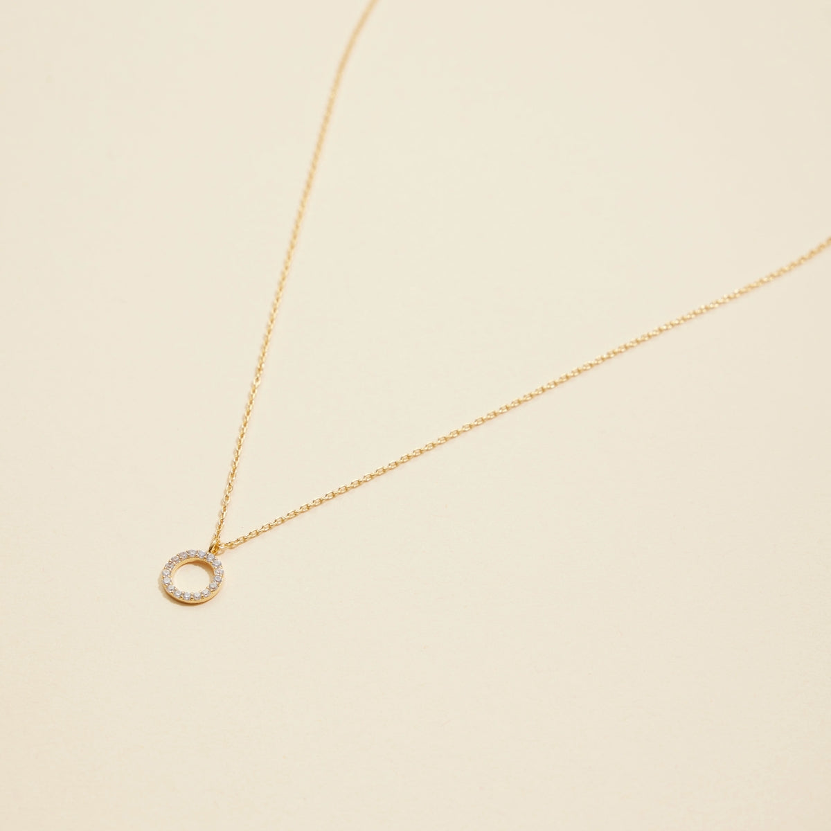 Classic Circle Charm Gold-Dipped Short Necklace