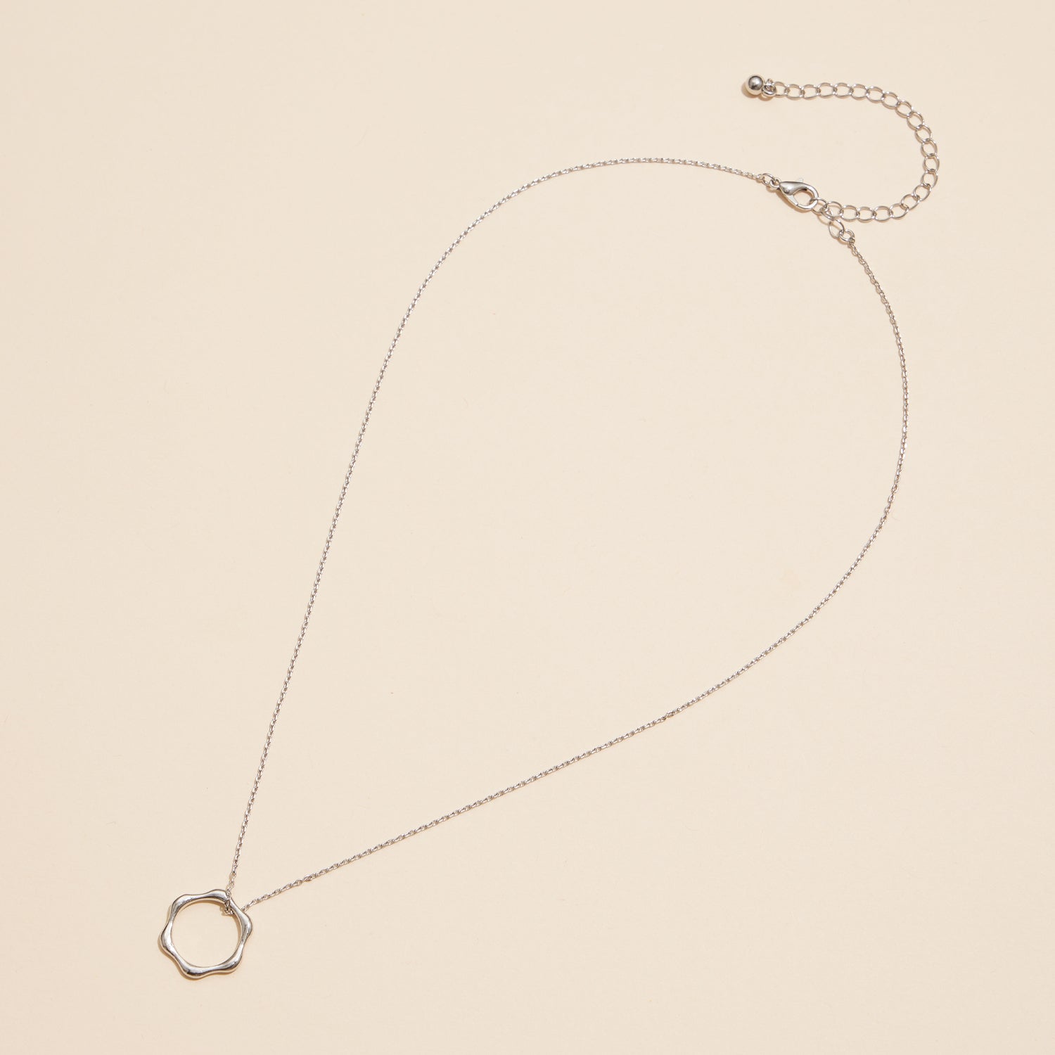 Elegant 7mm Wavy Circle Charm Necklace in 18K Gold Dipped Finish