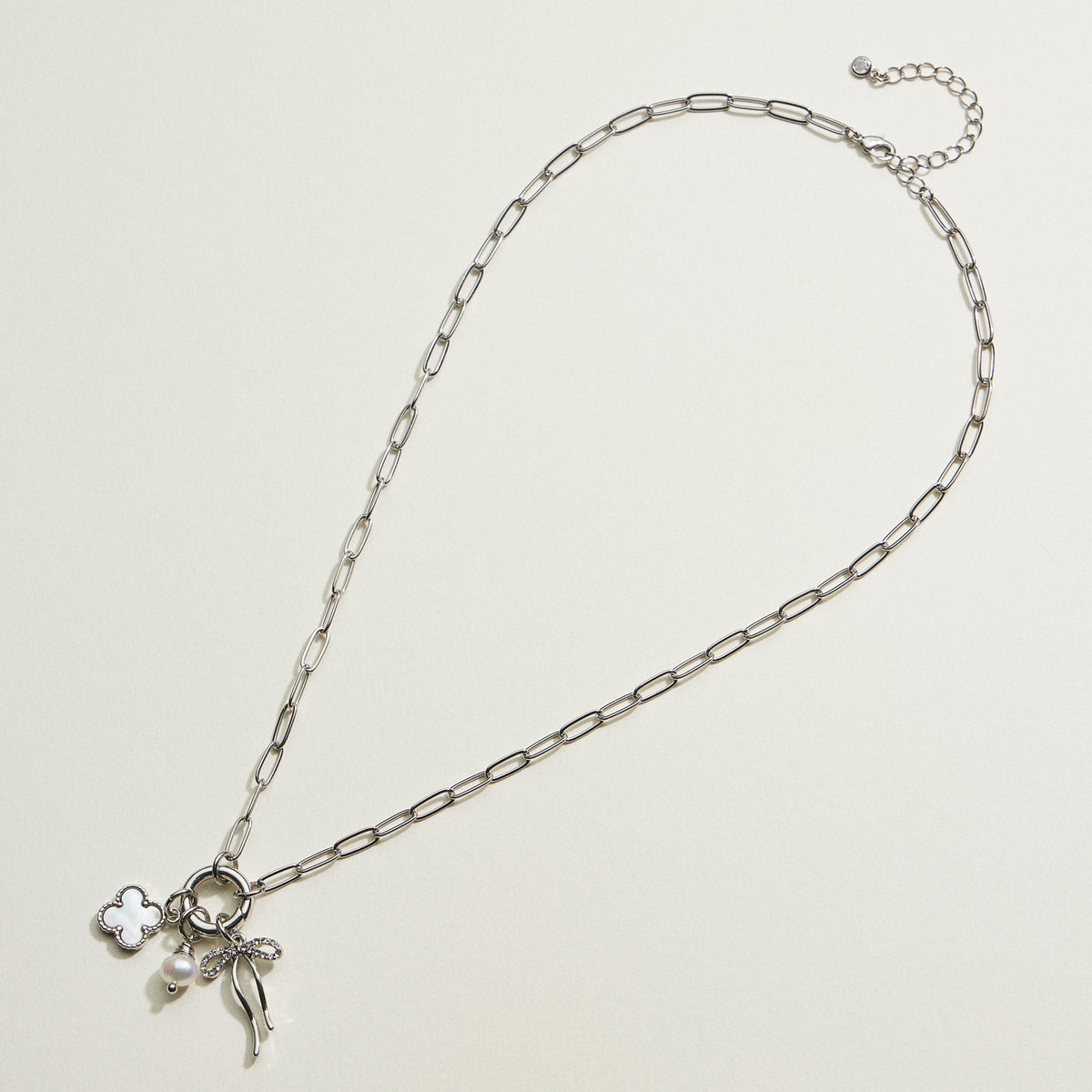 Bow Clover Pearl Charm Link Necklace | Gold-dipped Jewelry