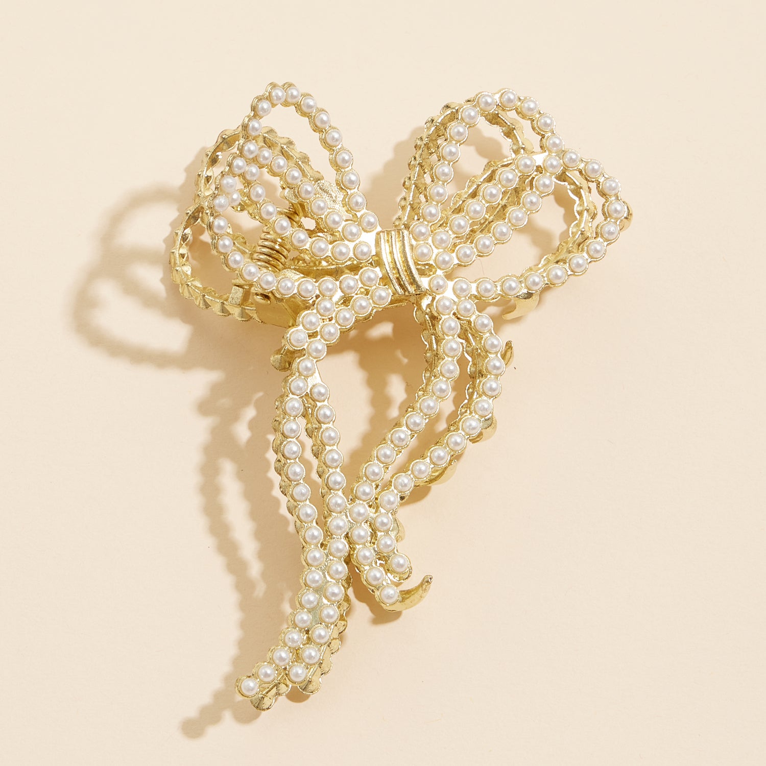 Refined Pearl-Embellished Bow Claw Clip