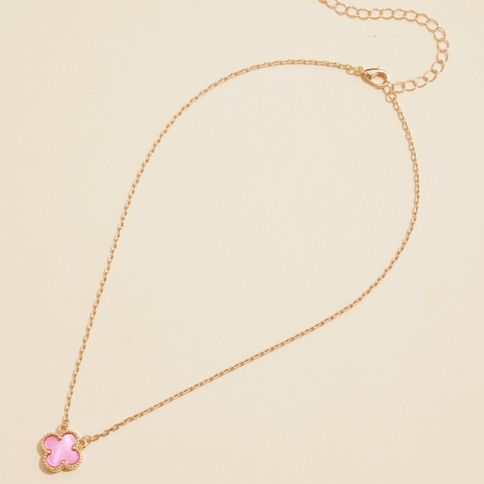 Gold Chain Necklace with Shell Pendant