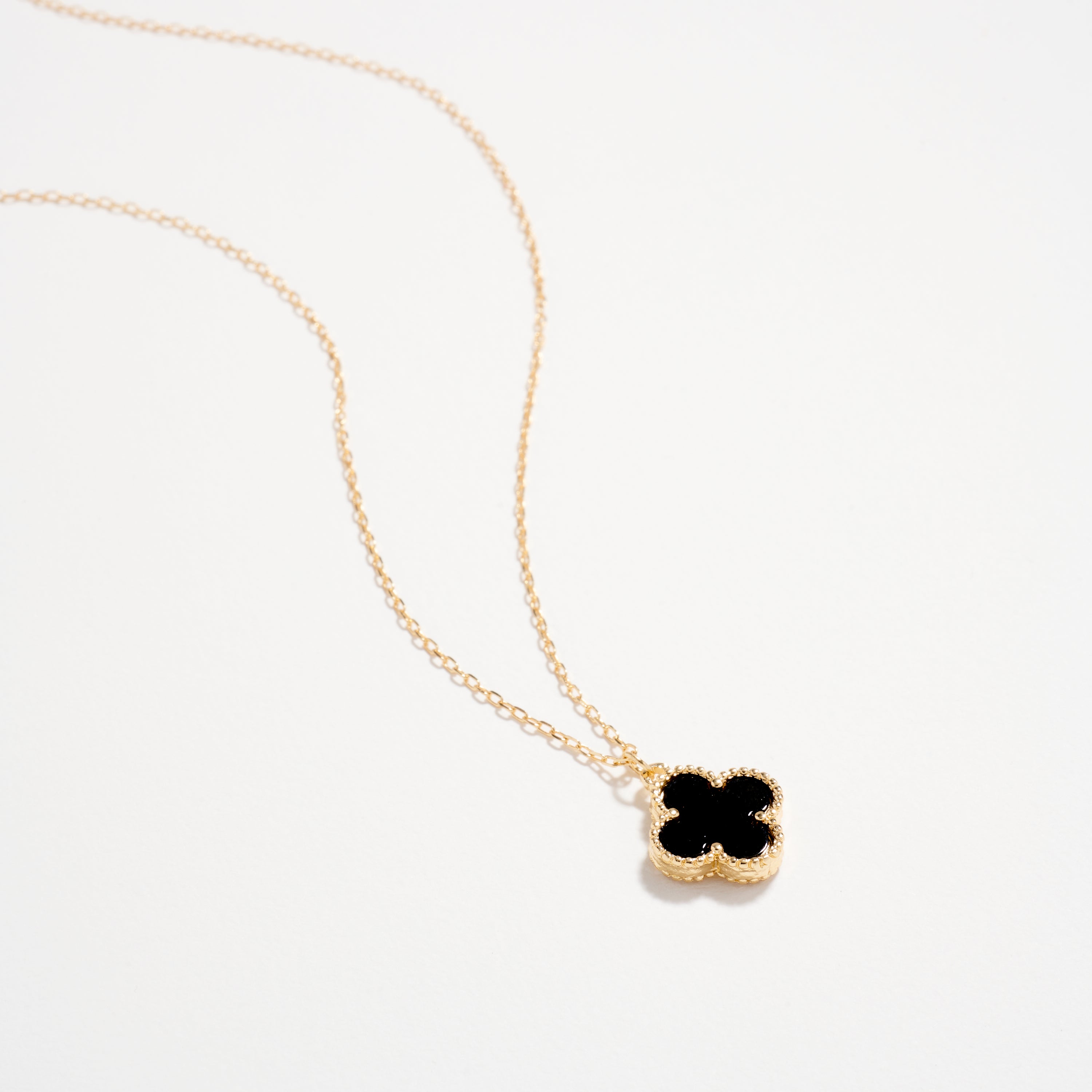 Gold Chain Necklace with Shell Pendant