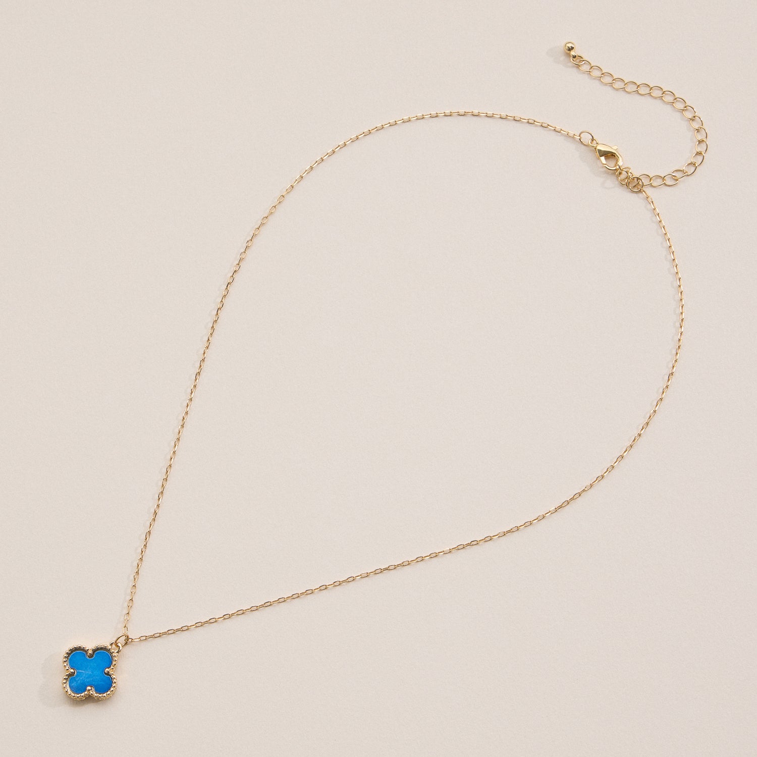 Gold Chain Necklace with Shell Pendant