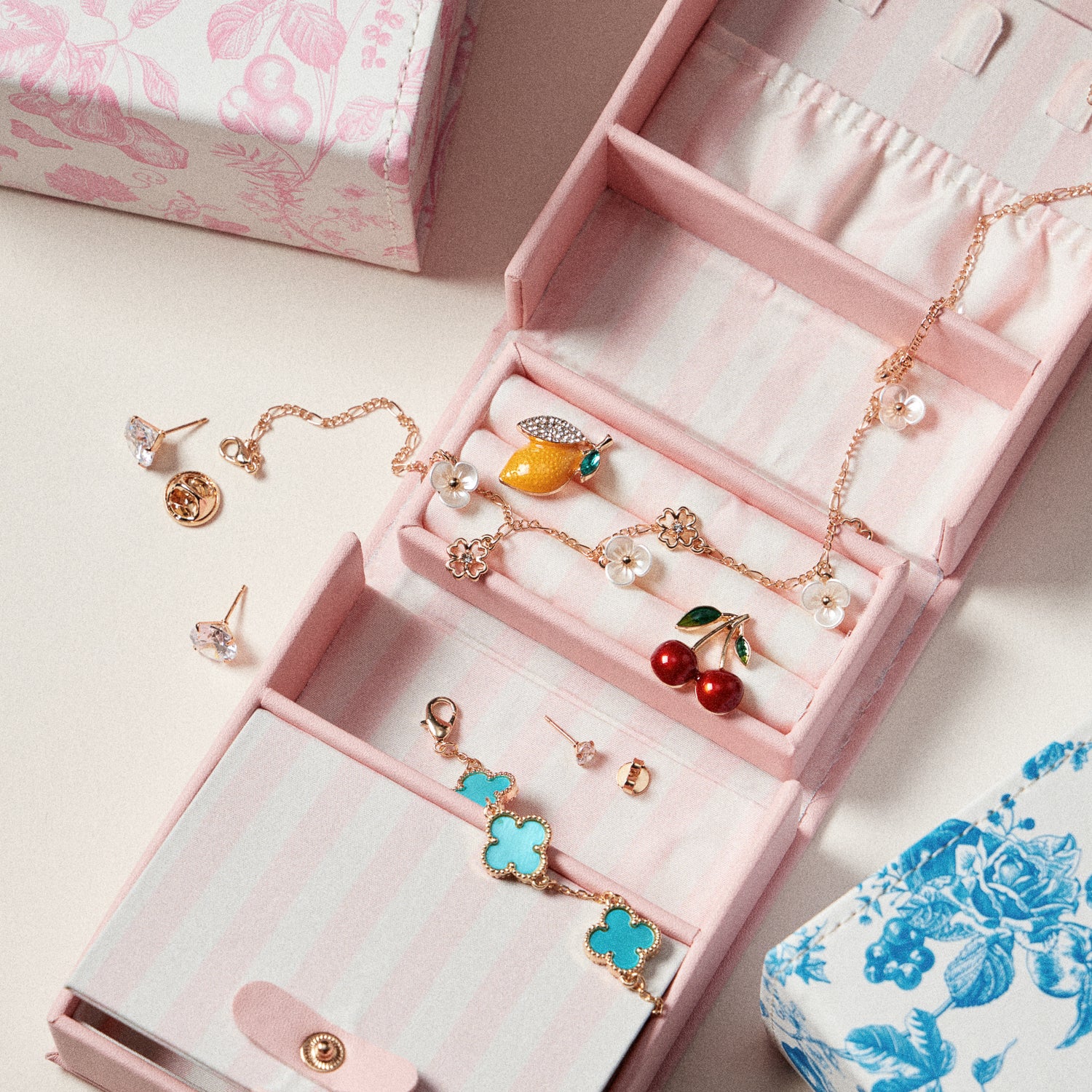 3-in-1 Foldable Jewelry Travel Case Bundle — Set of 6 ( $102 Value )