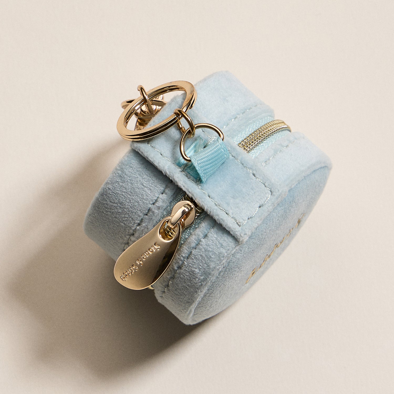 Mini Round Jewelry Travel Case with Keychain – Blue Velvet "Happy" Design
