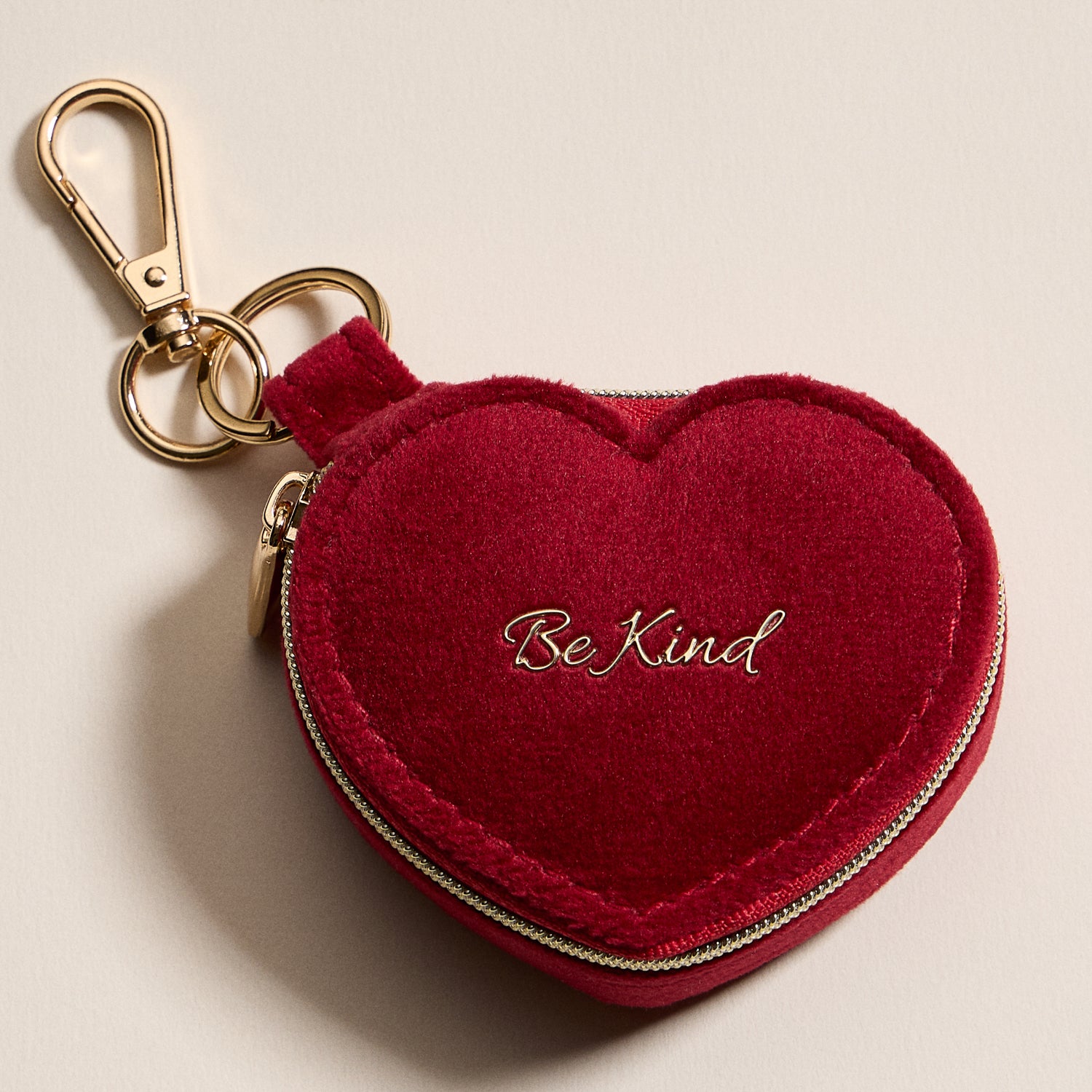 Heart-Shaped Jewelry Travel Case with Keychain – Pink Velvet "Be Kind" Design