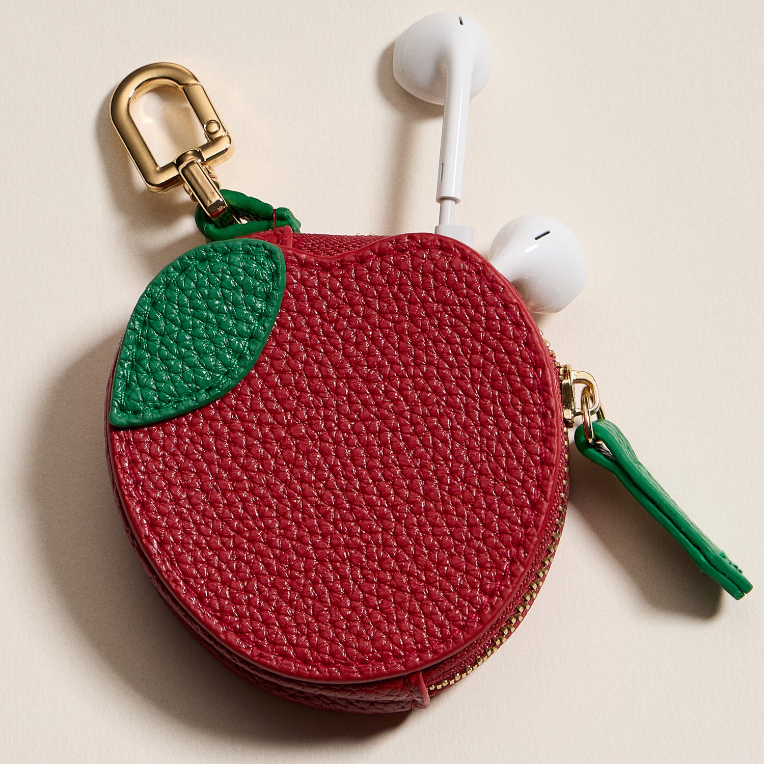 Apple Coin Purse with Keychain – Mini Zipper Pouch