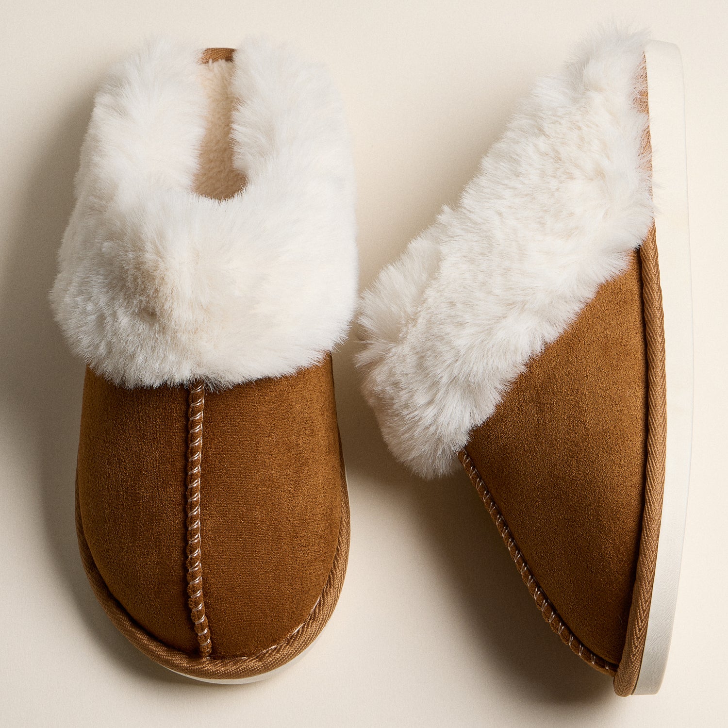 Luxurious Faux Fur-Trimmed Suede-Effect Cozy Slippers