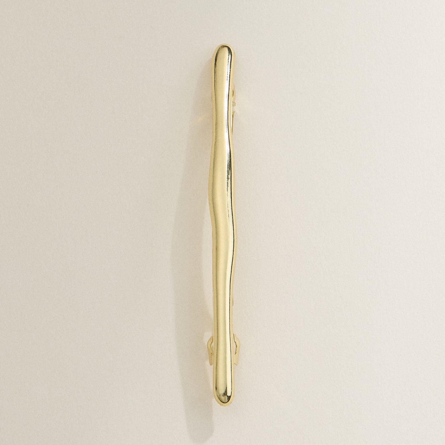 Elegant Organic Wave Hair Clip