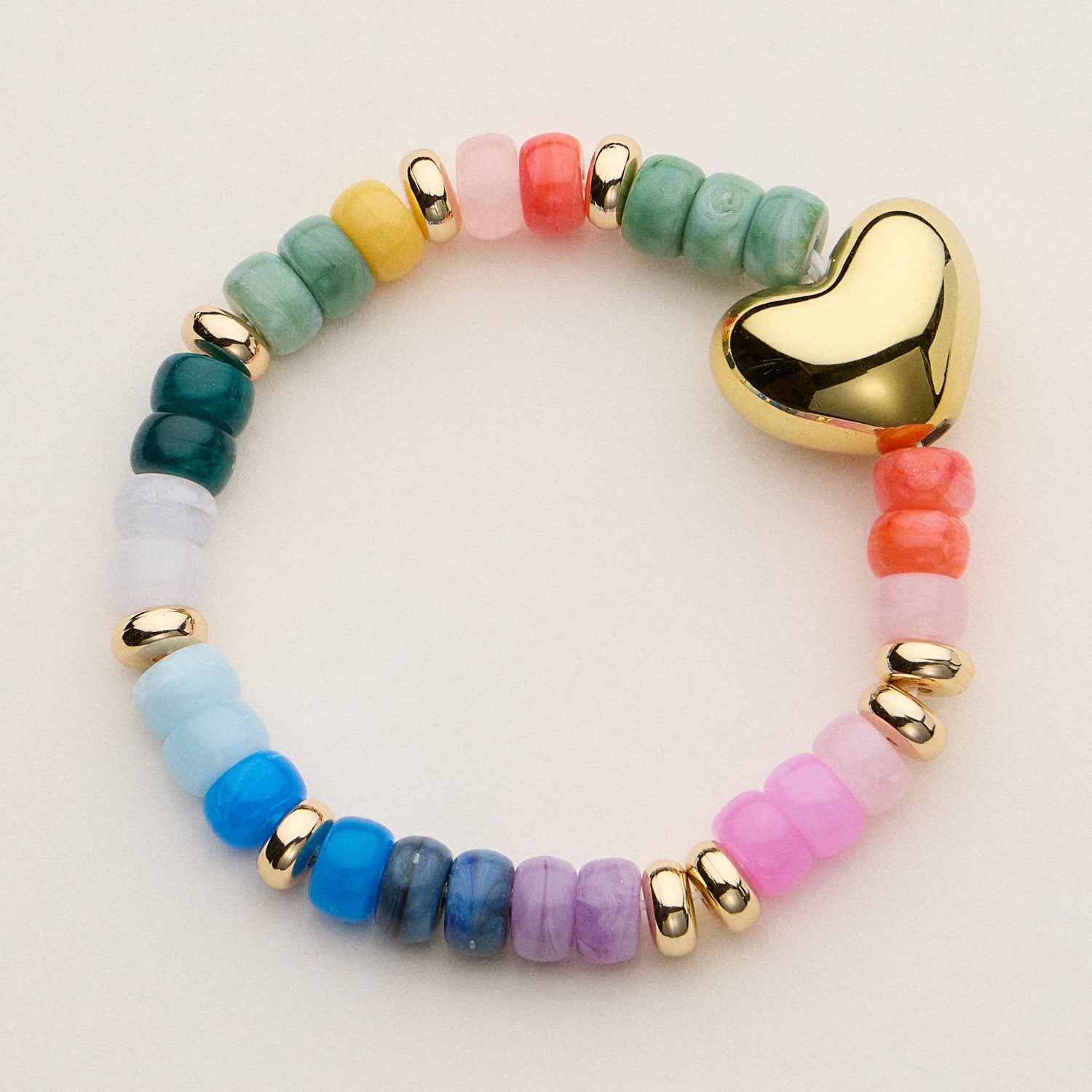 Elegant Glass Bead Bracelet with Gold Heart Detail