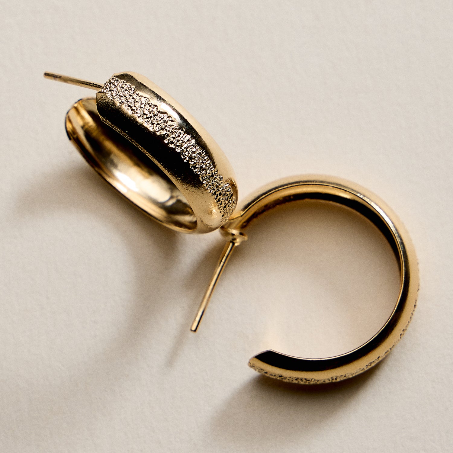 Gold Filled Textured Hoop Earrings – Classic Chunky Hoops