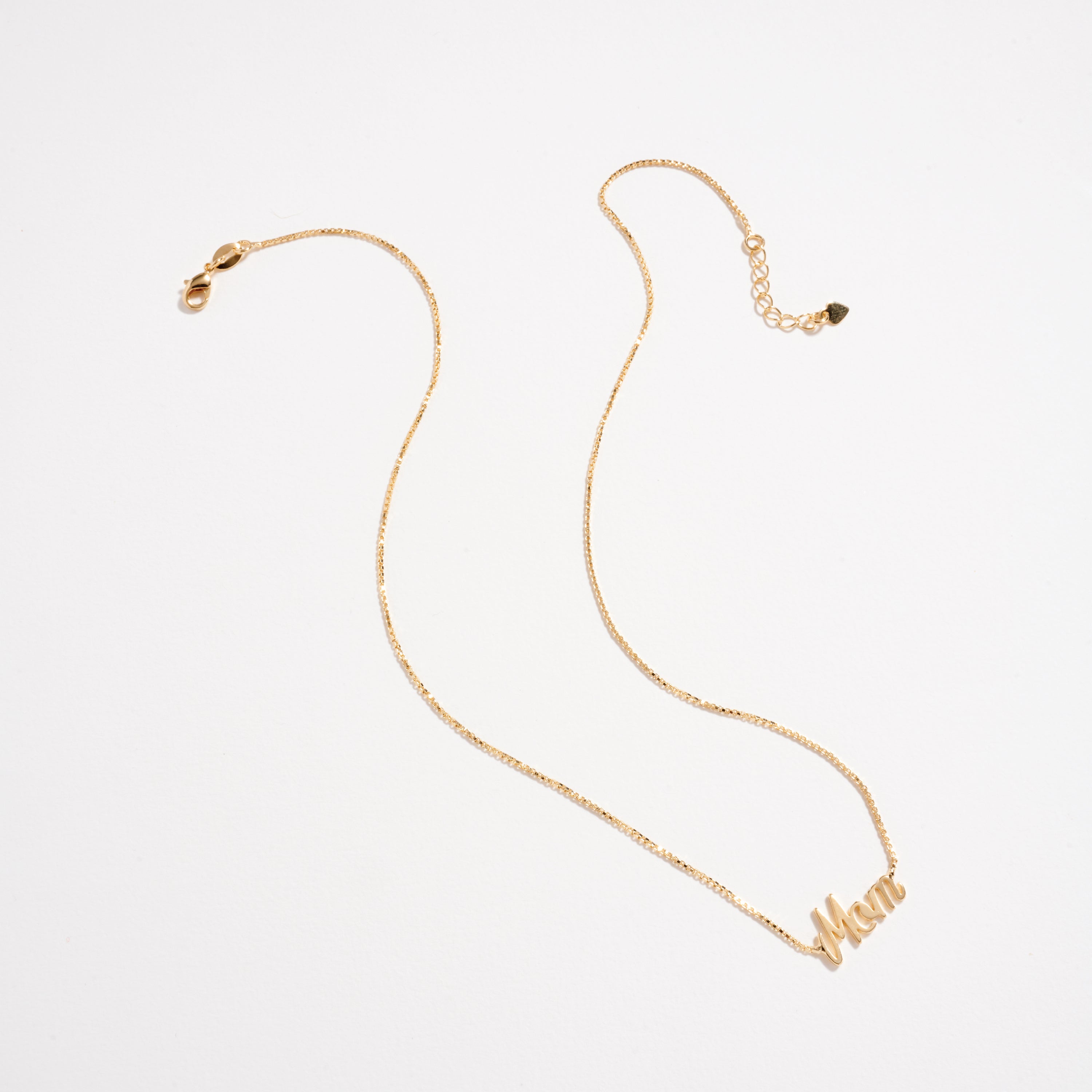 18K Gold Filled “Mom” Necklace – Dainty Script Pendant Chain, Made in Brazil